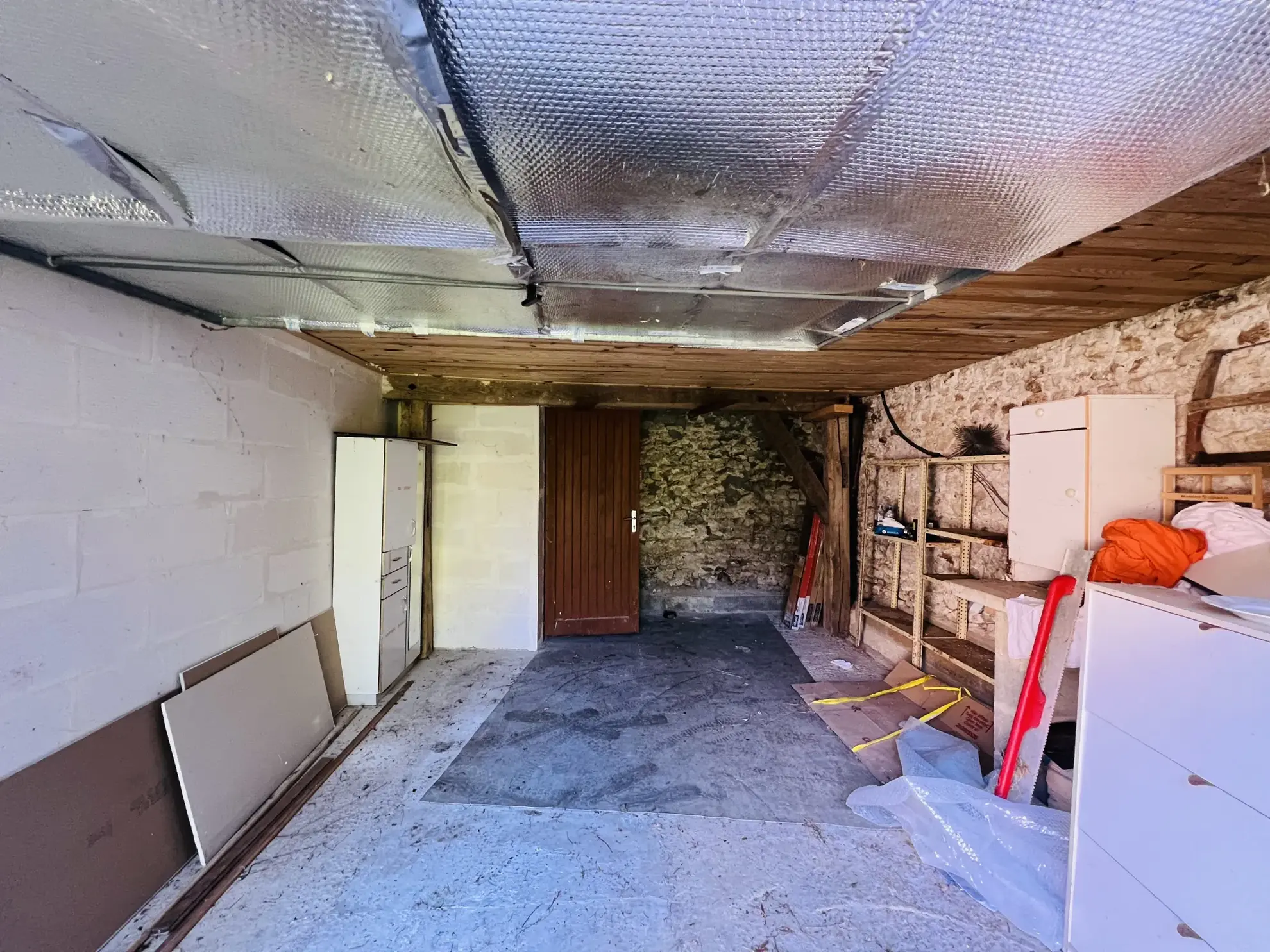 Maison récente avec studio indépendant et grand jardin à Auneaubleurysaintsymphorien 