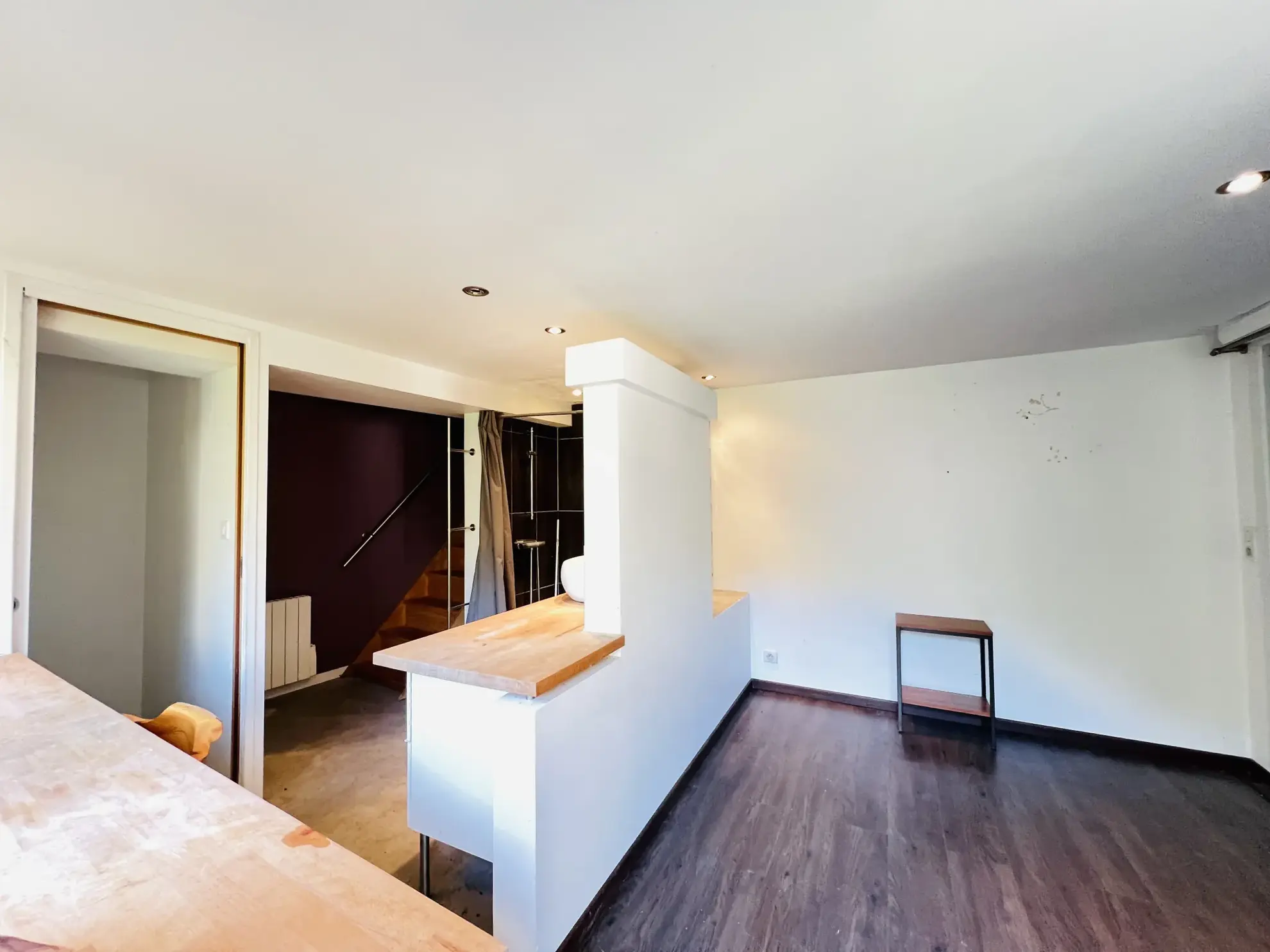 Maison récente avec studio indépendant et grand jardin à Auneaubleurysaintsymphorien 