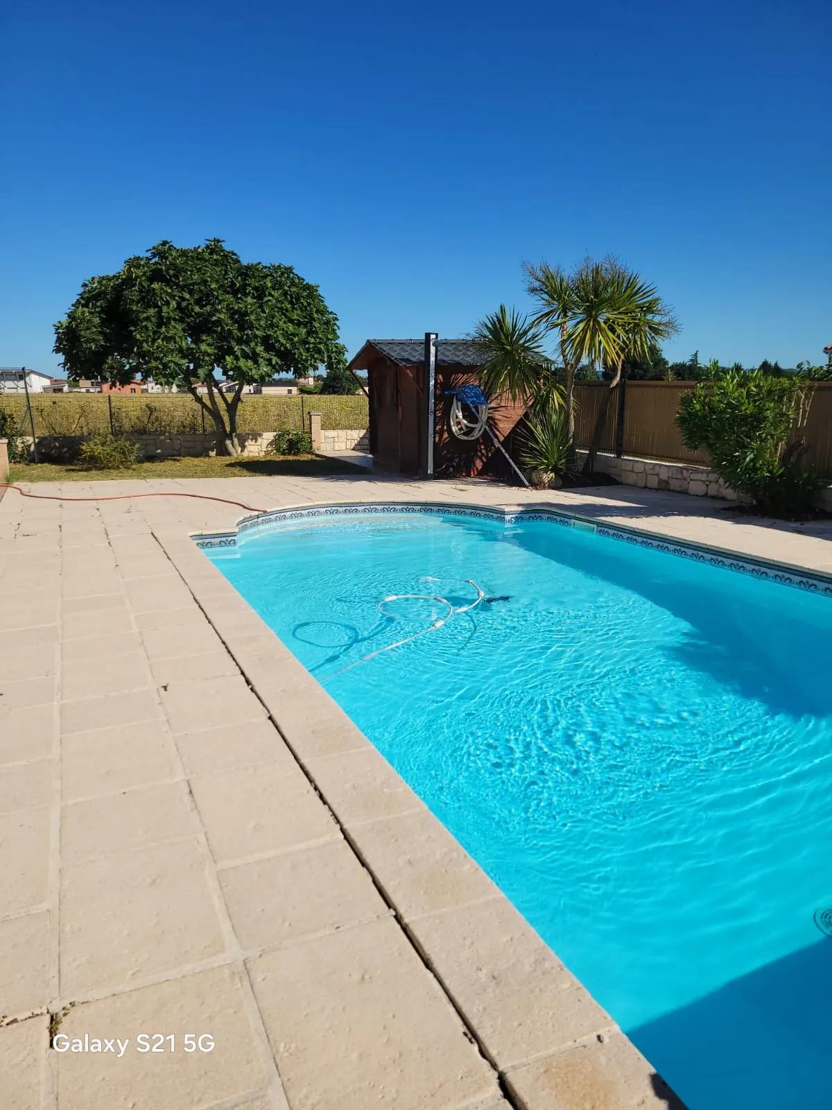 Villa de plain-pied avec piscine et garage à Estillac, 107 m² 