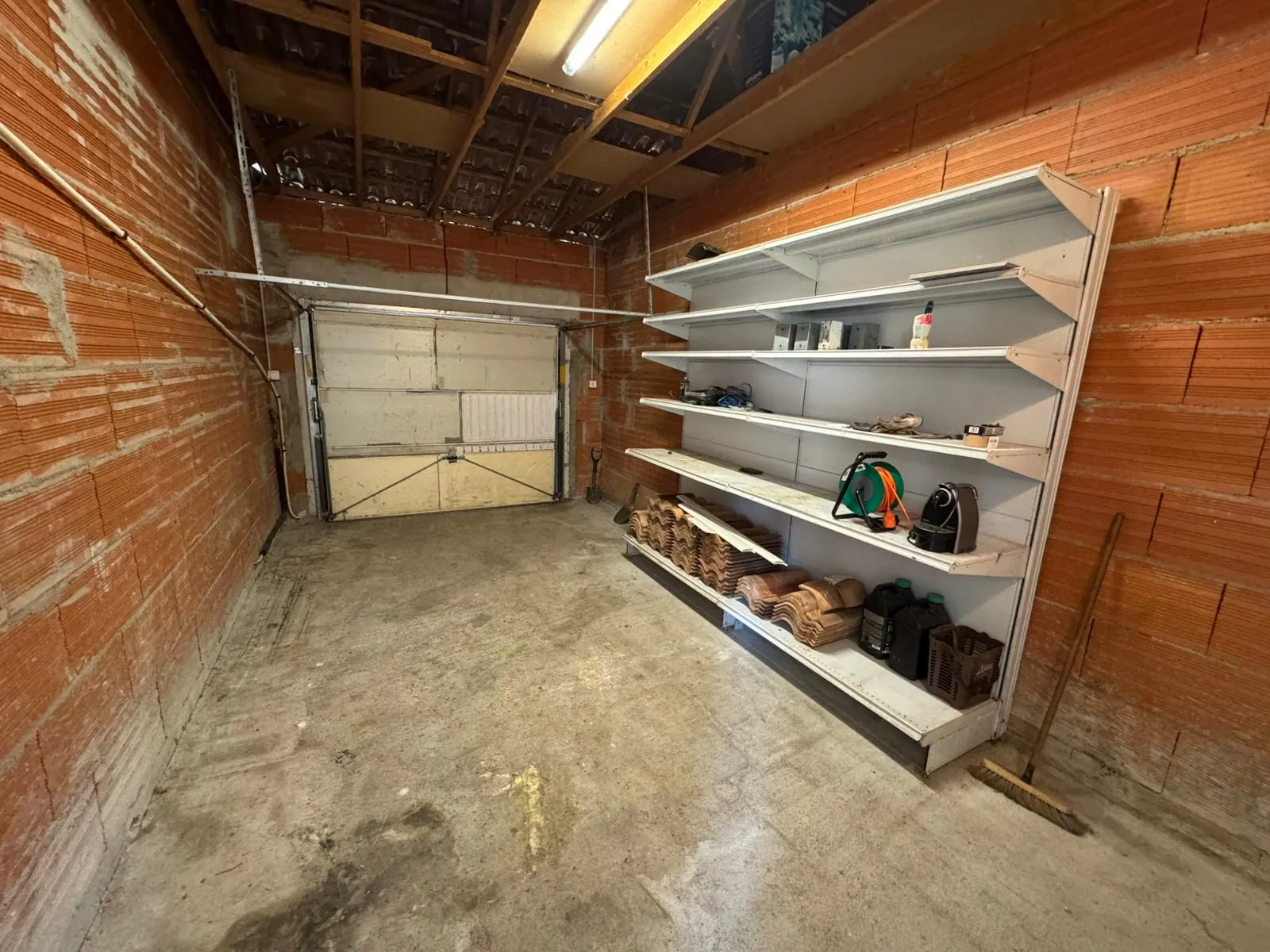 Villa de plain-pied avec piscine et garage à Estillac, 107 m² 