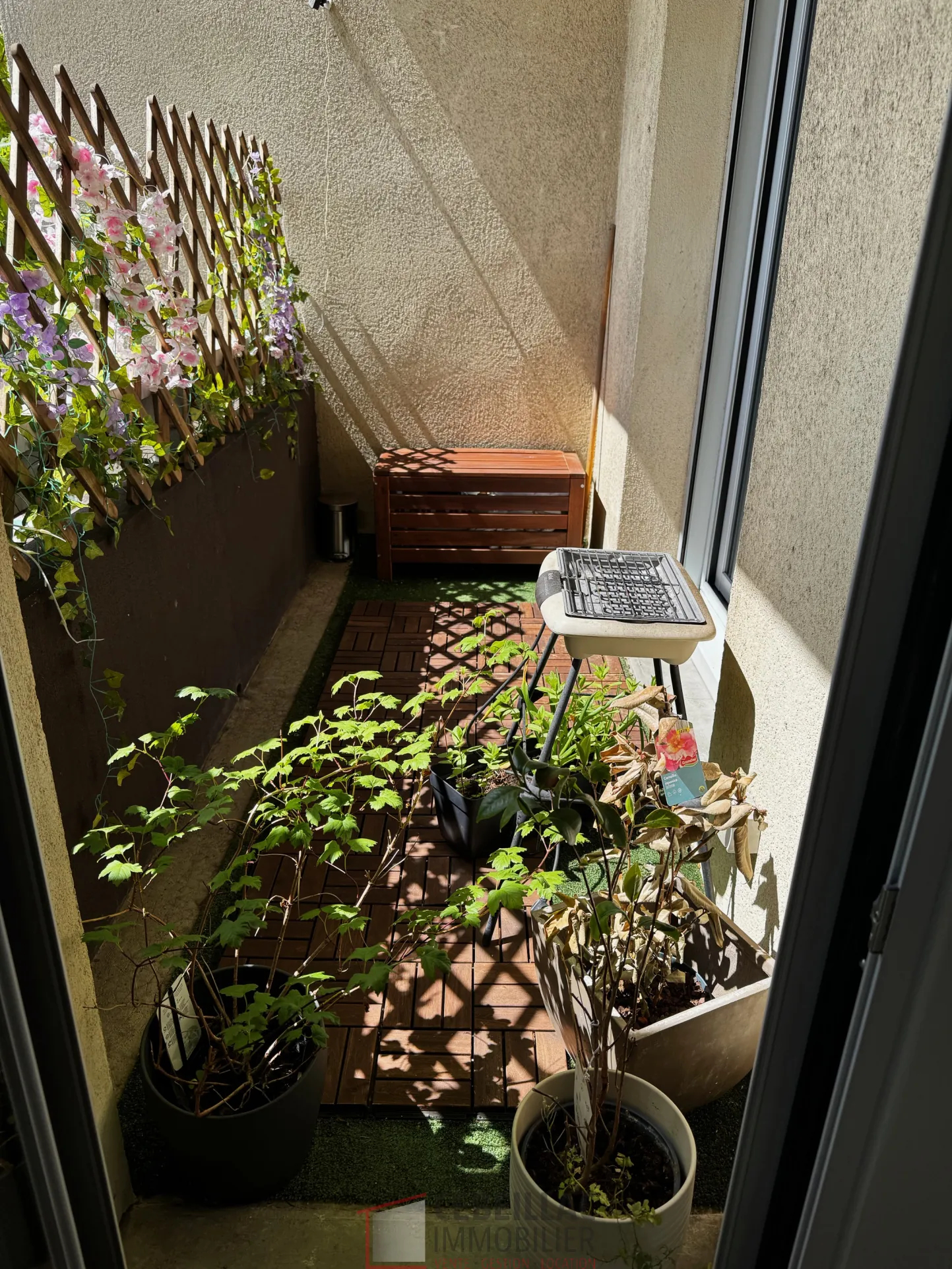 Appartement 61 m² avec balcon et parking sécurisé à Saint-Flour 