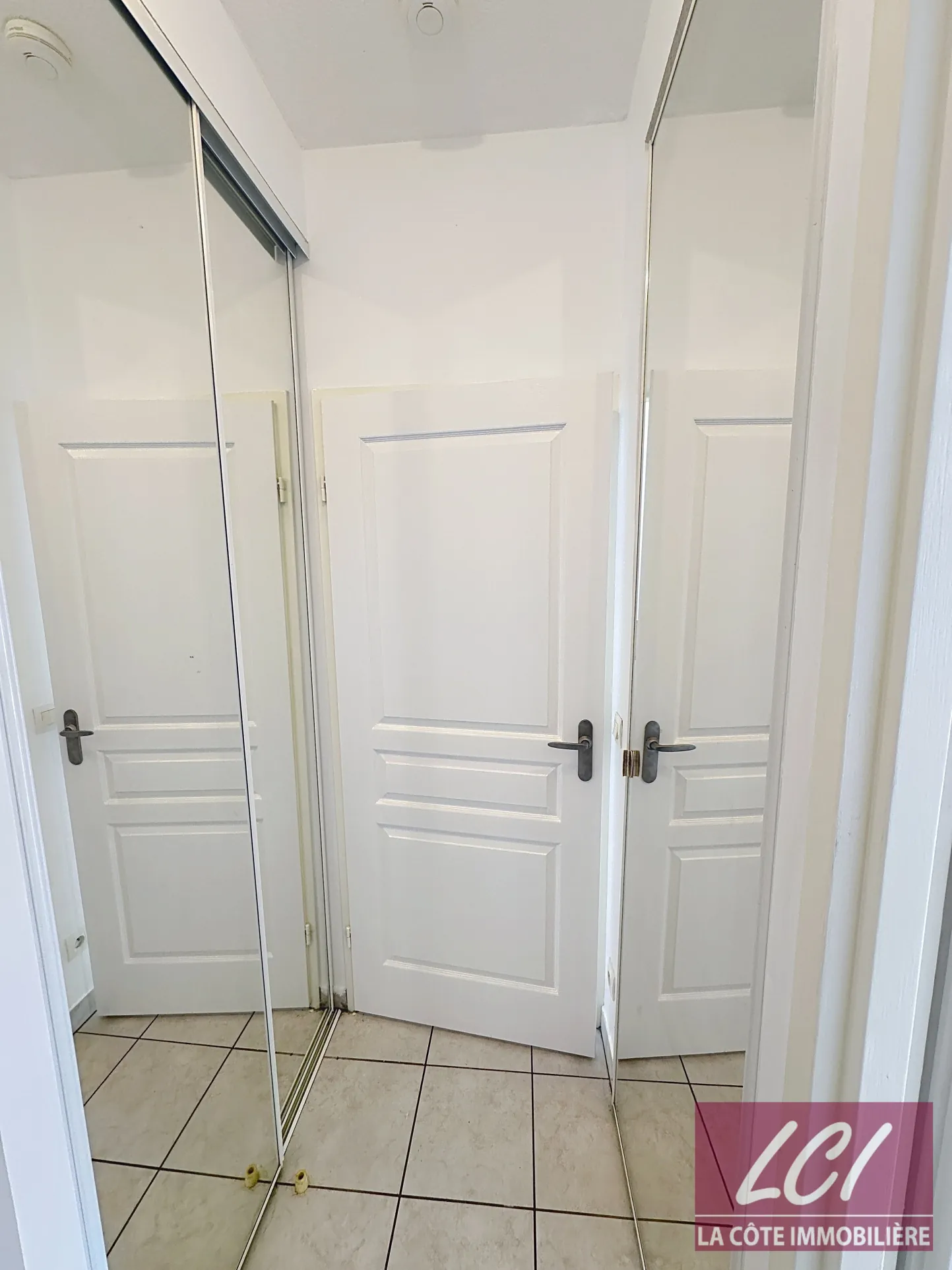 Bel appartement T2 avec terrasse à Gujan-Mestras - Ideal pour résidence ou investissement 