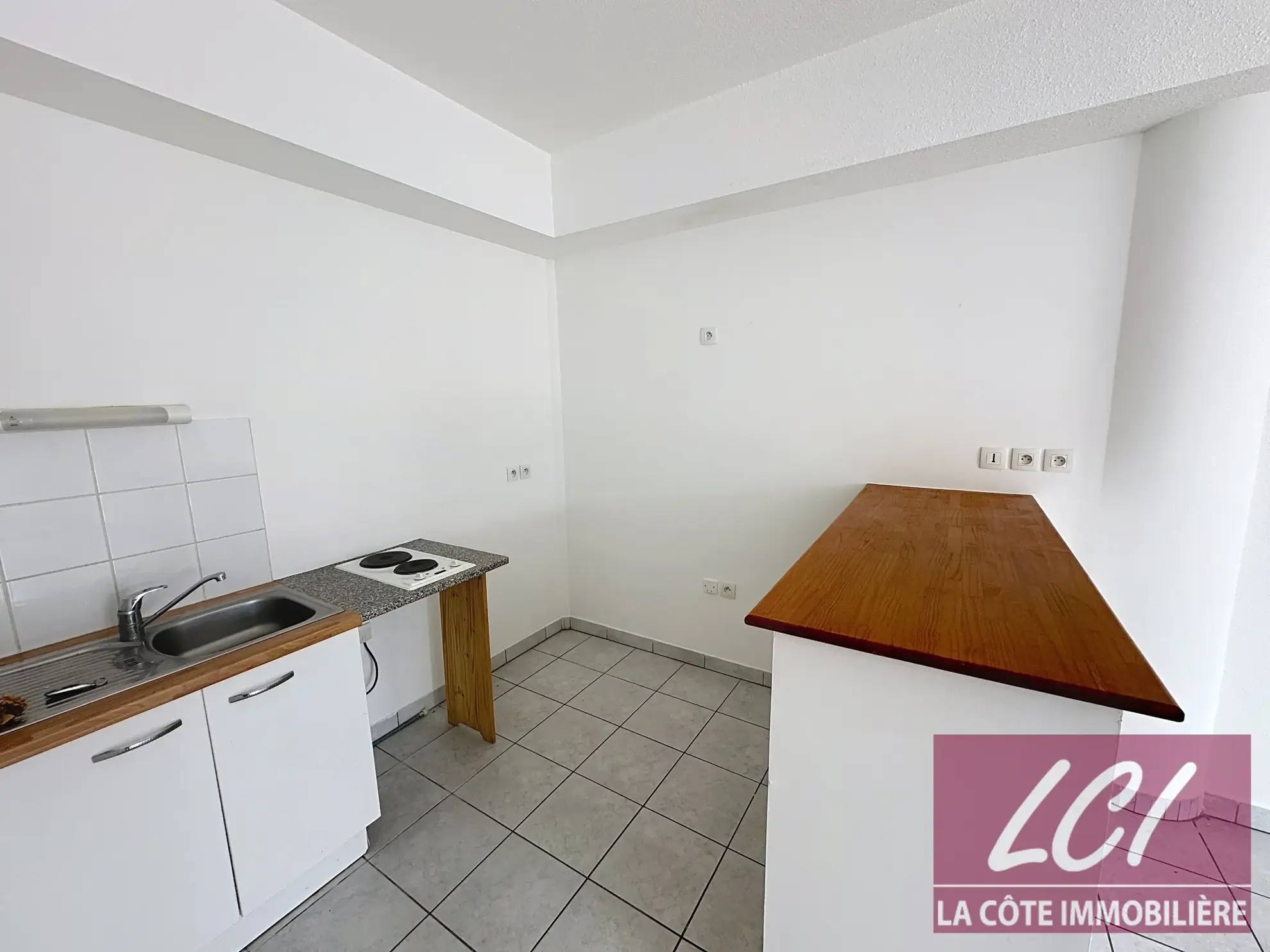 Bel appartement T2 avec terrasse à Gujan-Mestras - Ideal pour résidence ou investissement 