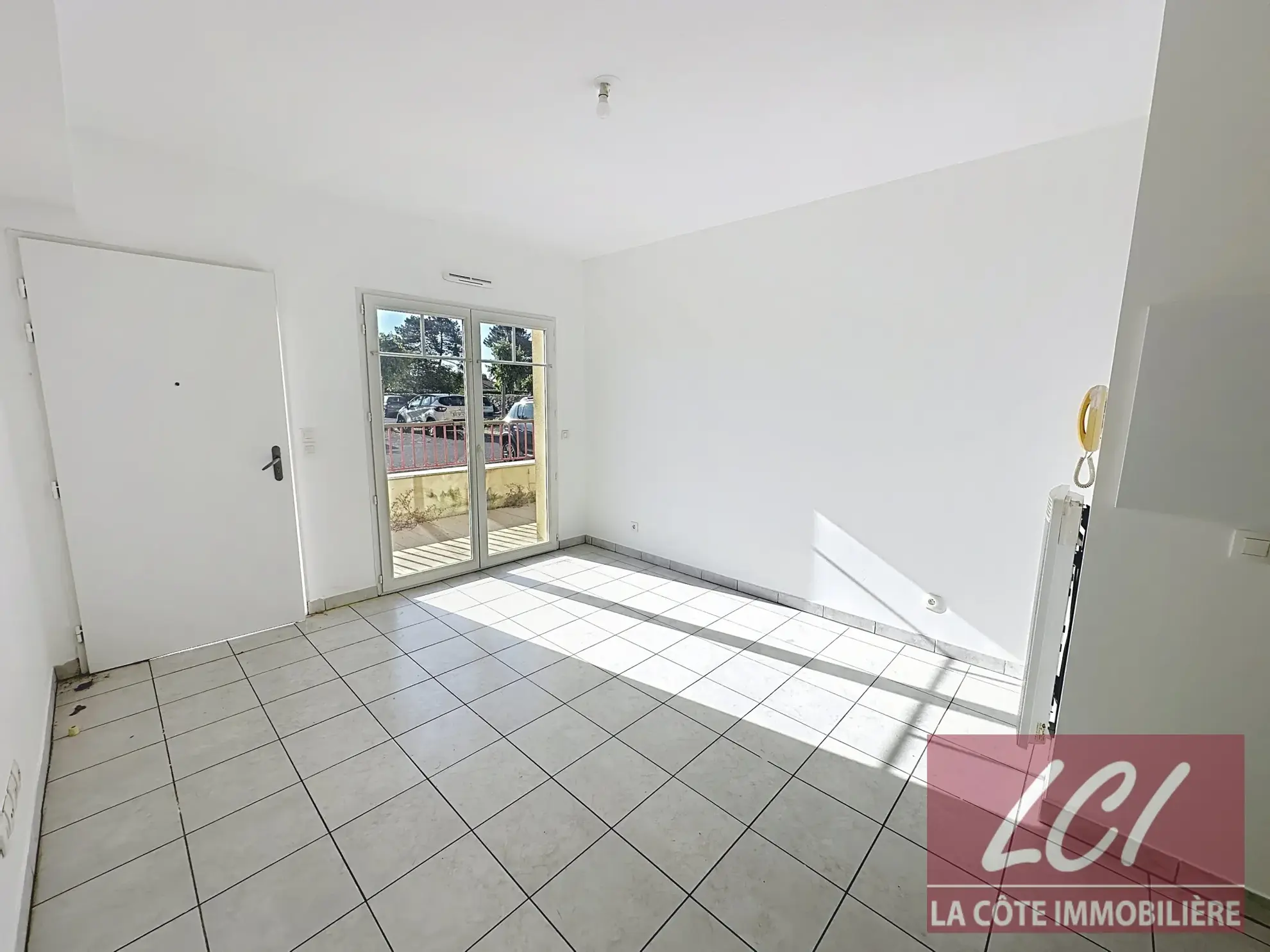 Bel appartement T2 avec terrasse à Gujan-Mestras - Ideal pour résidence ou investissement 