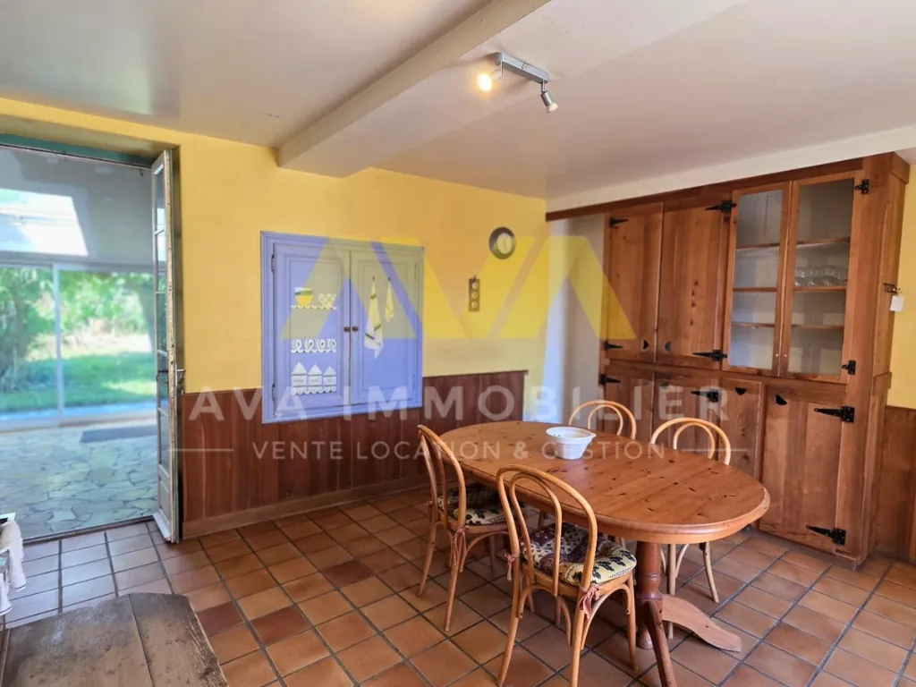 Maison de caractère de 6 pièces avec dépendance et piscine à Navarrenx 