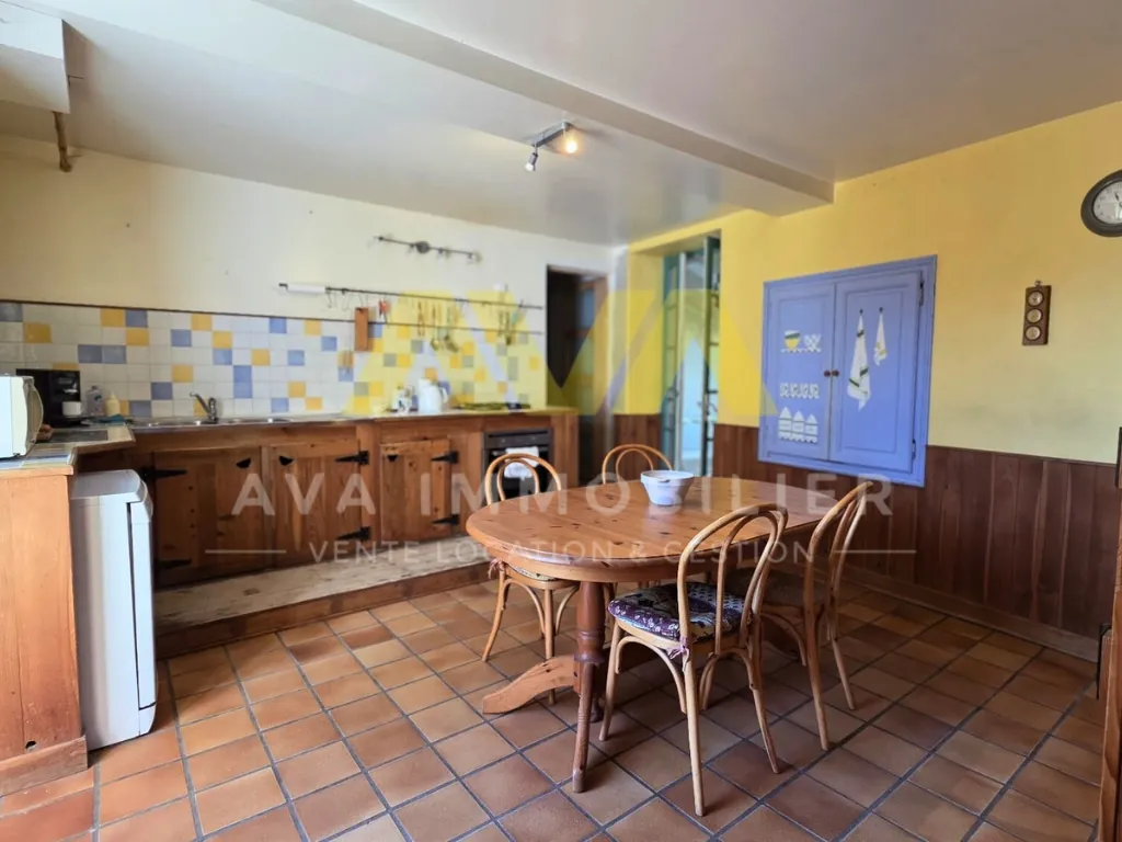 Maison de caractère de 6 pièces avec dépendance et piscine à Navarrenx 