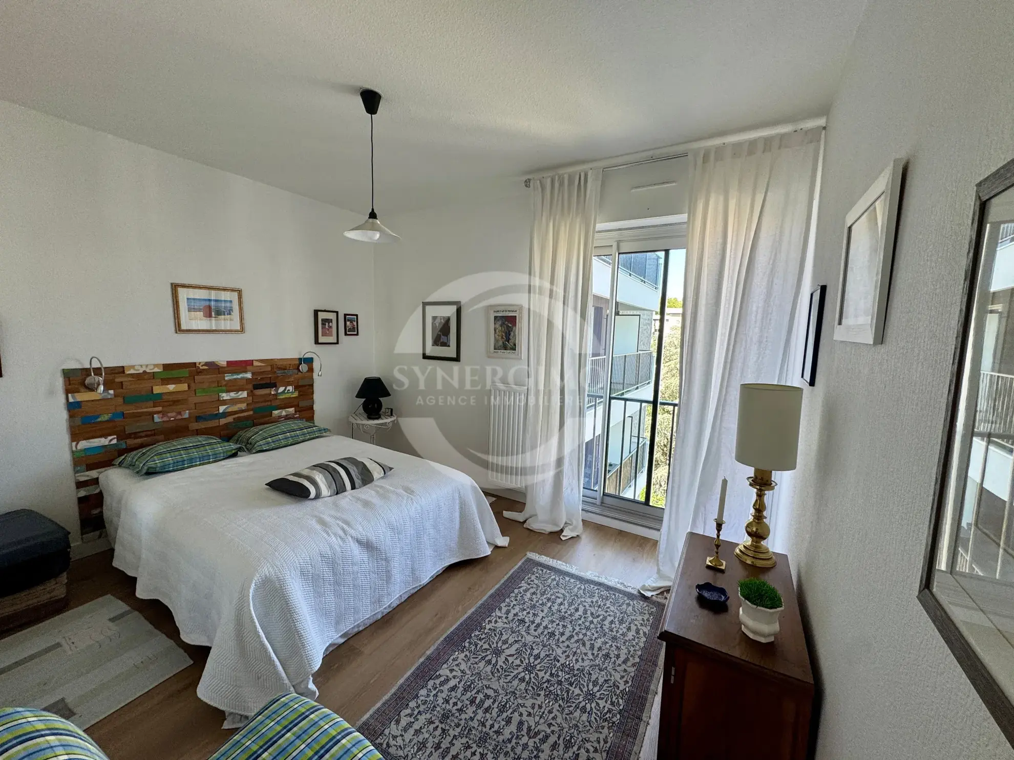 Appartement T2 rénové de 51,16 m² à Mérignac avec balcon, cave et parking 