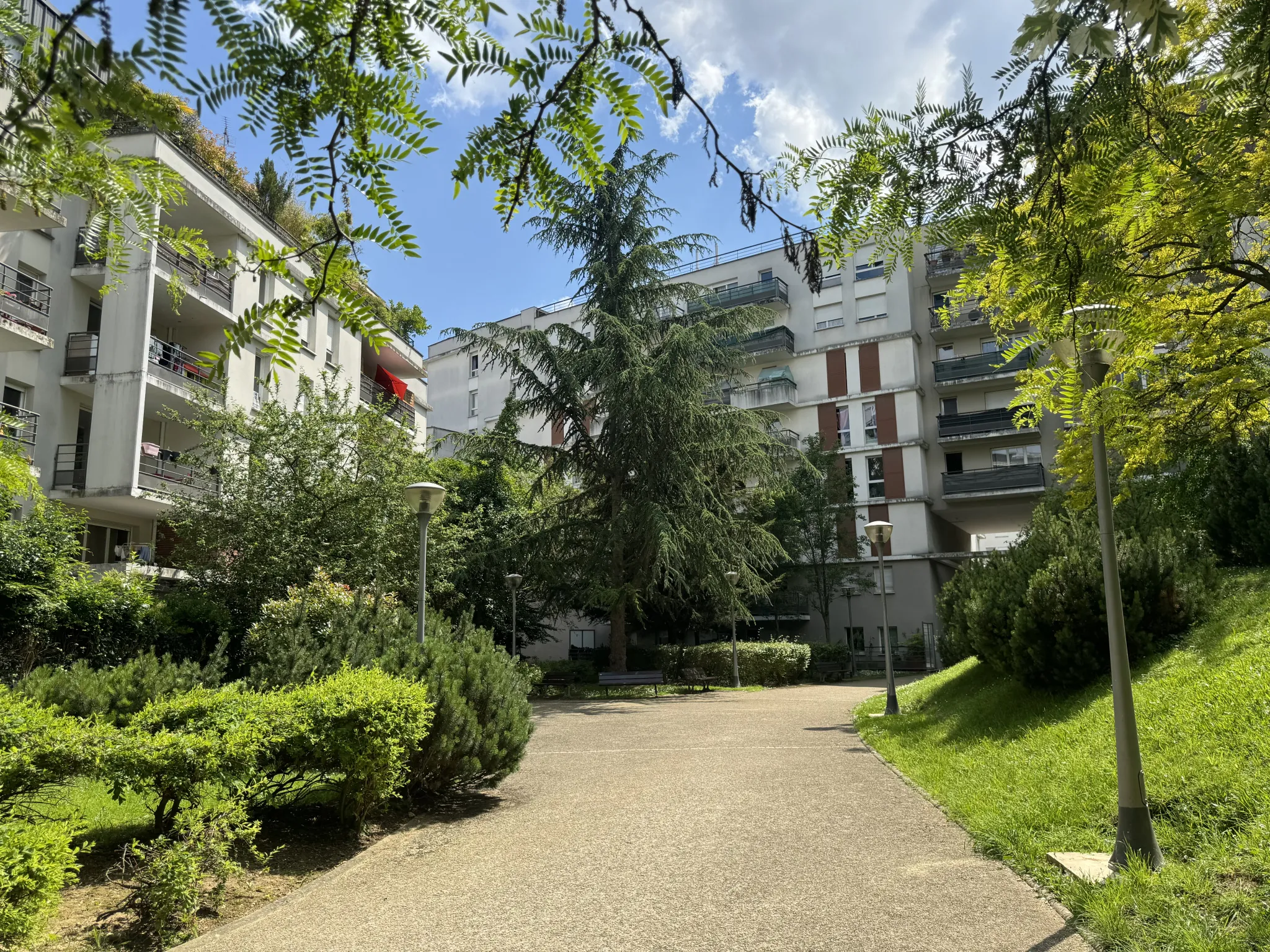 Appartement 2 pièces avec balcon et jardin à Villejuif - Investissement locatif