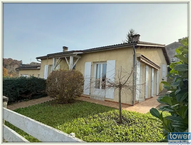 Maison familiale de 120 m² avec garage et jardin à Pont du Casse 