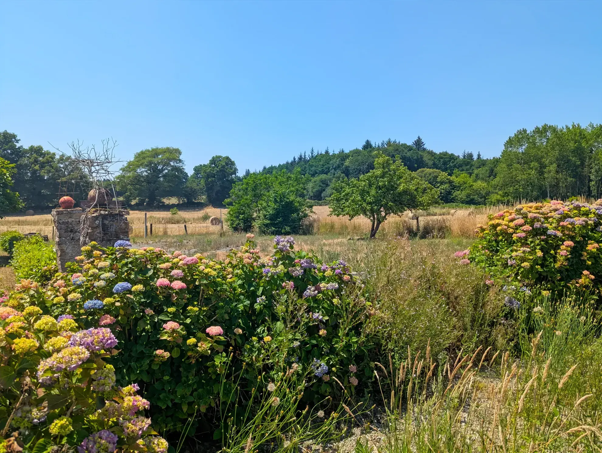 Grande maison de campagne à Port Brillet avec terrain et dépendances - Vue 360° 
