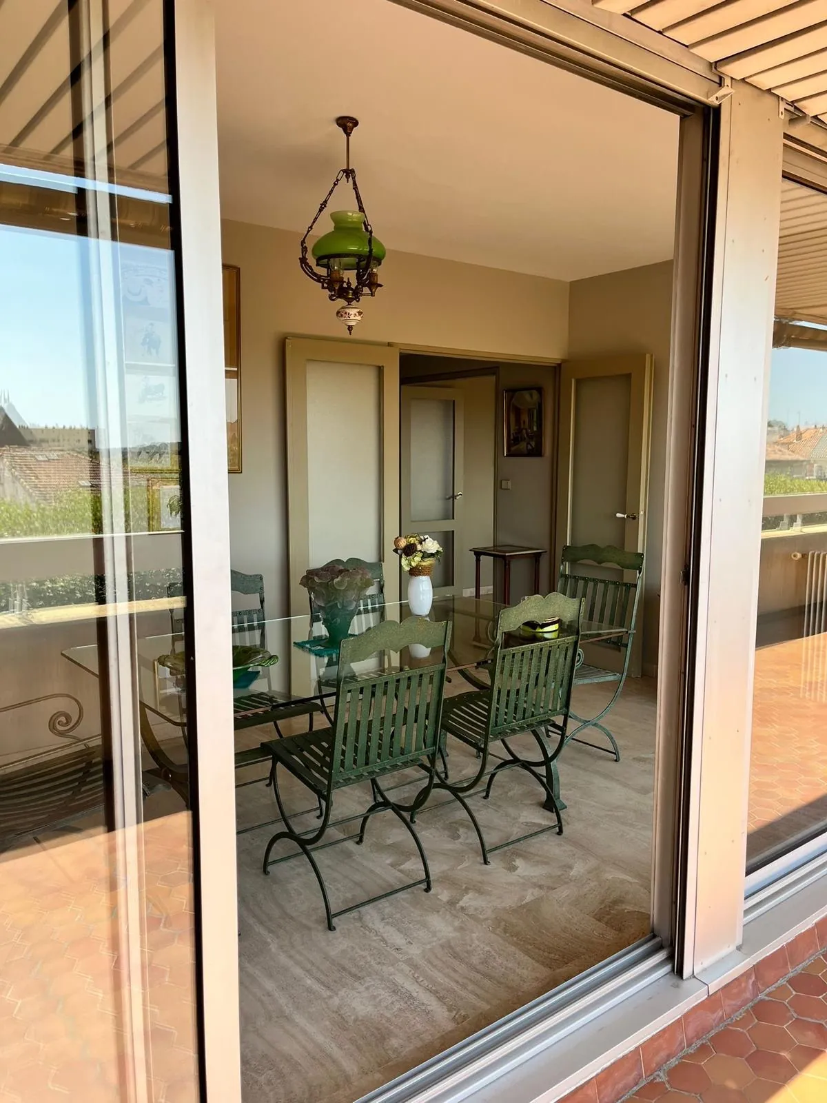 Bel appartement de 115m² avec terrasse à Alès en centre-ville 