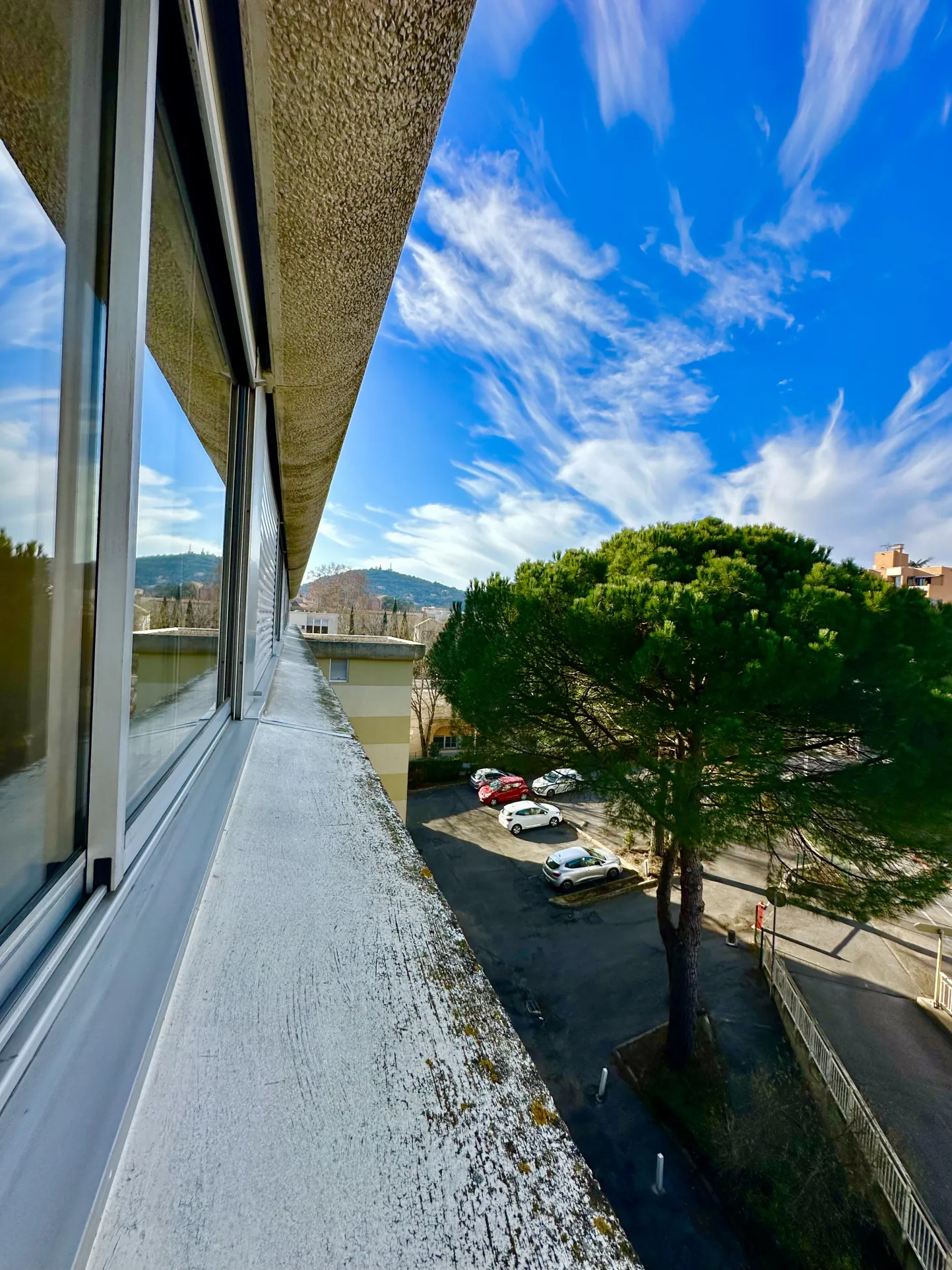 Bel appartement de 115m² avec terrasse à Alès en centre-ville 