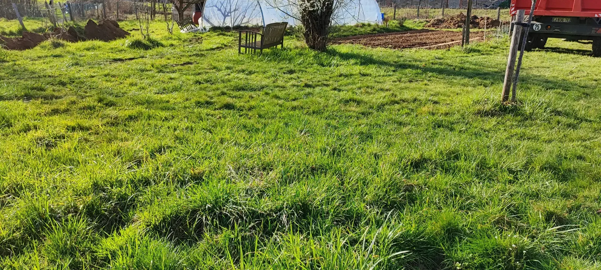 Terrain constructible à vendre à Ste Foy l'Argentiere - environ 600 m² viabilisé