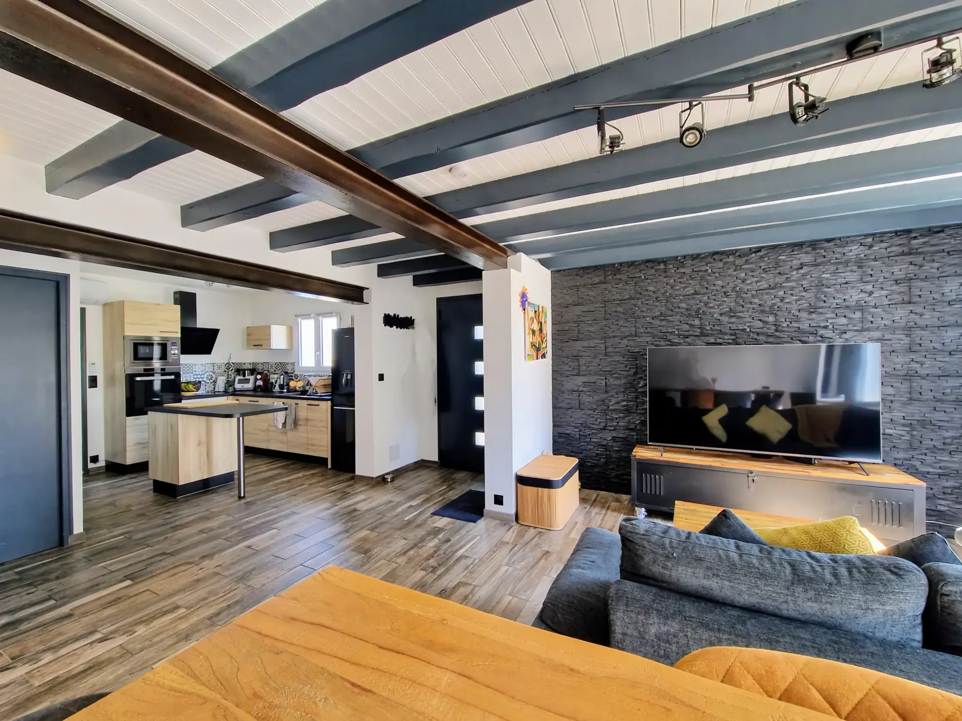 Maison moderne avec piscine, 3 chambres, au cœur d’Aigrefeuille-d’Aunis 