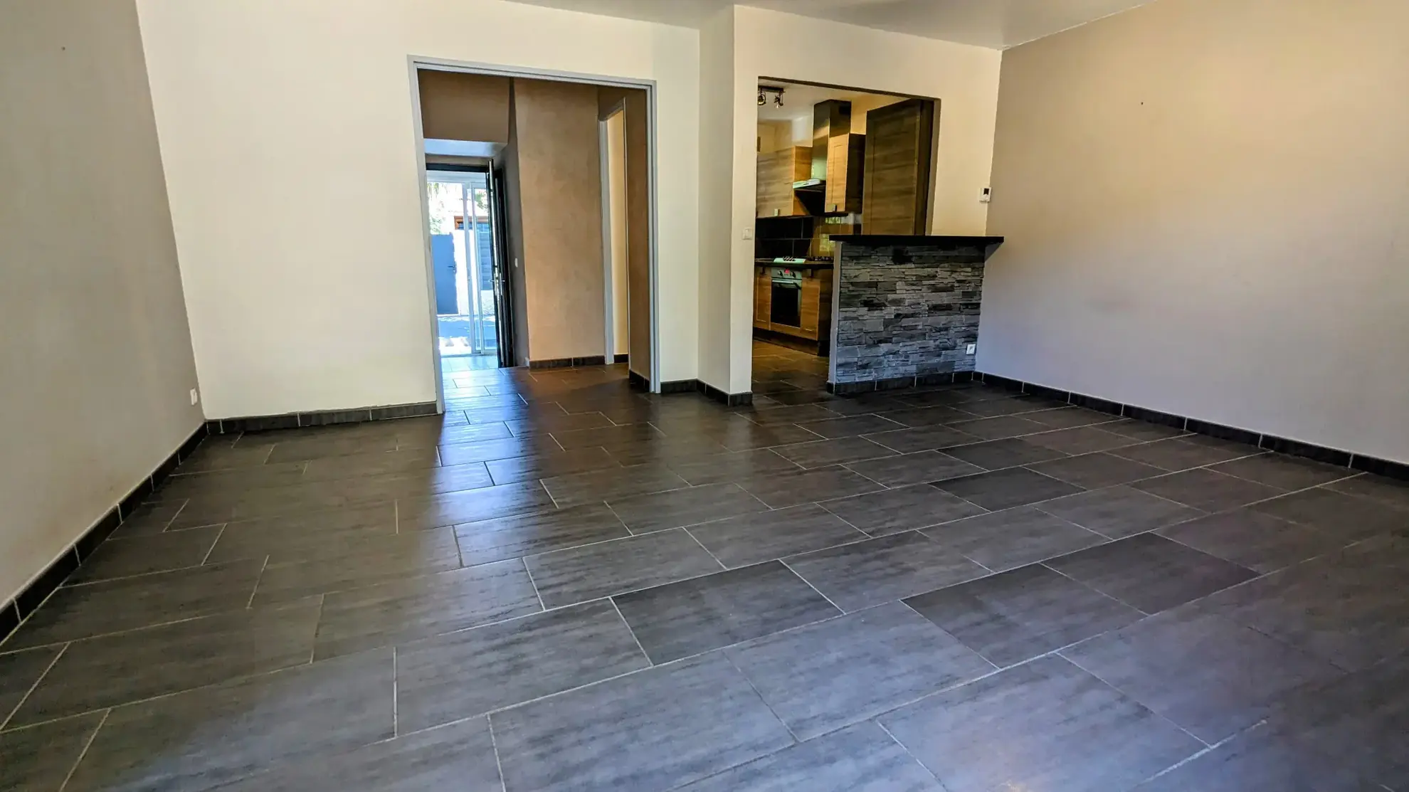 Belle villa 4 pièces avec jardin et terrasse à Montescot 