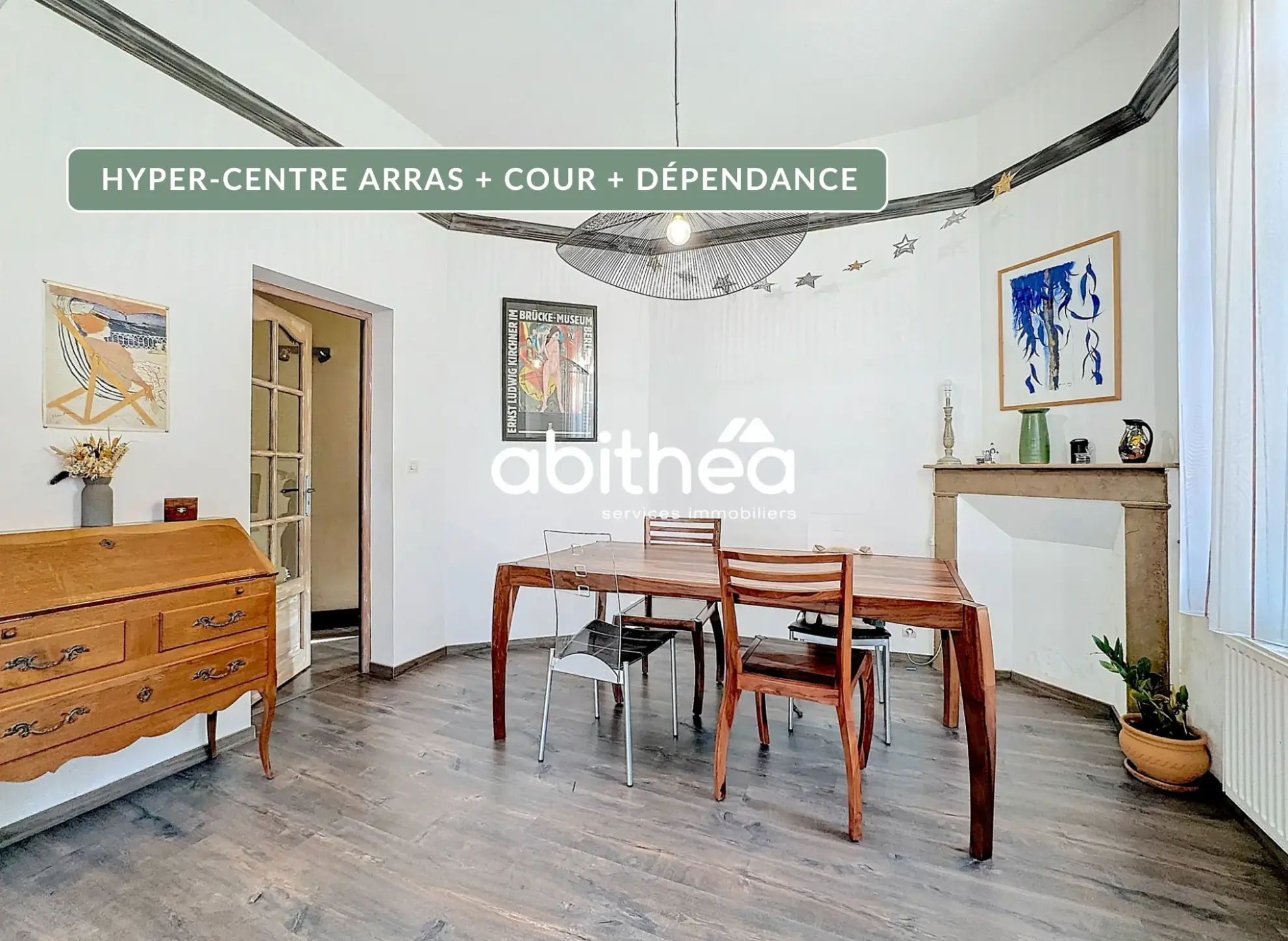 Maison de ville à Arras avec 4 chambres, cour en Sud et emplacement privilégié 