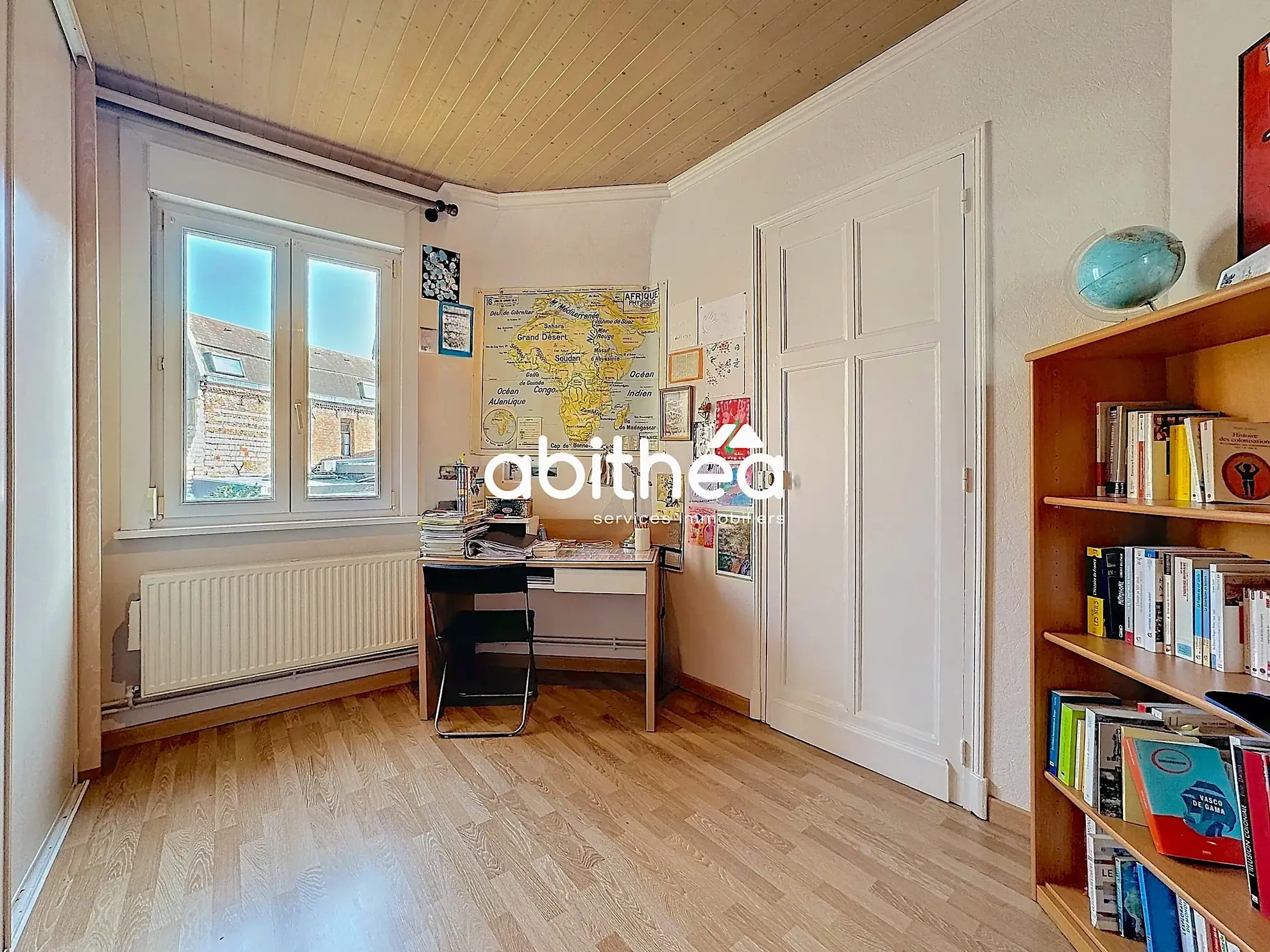 Maison de ville à Arras avec 4 chambres, cour en Sud et emplacement privilégié 