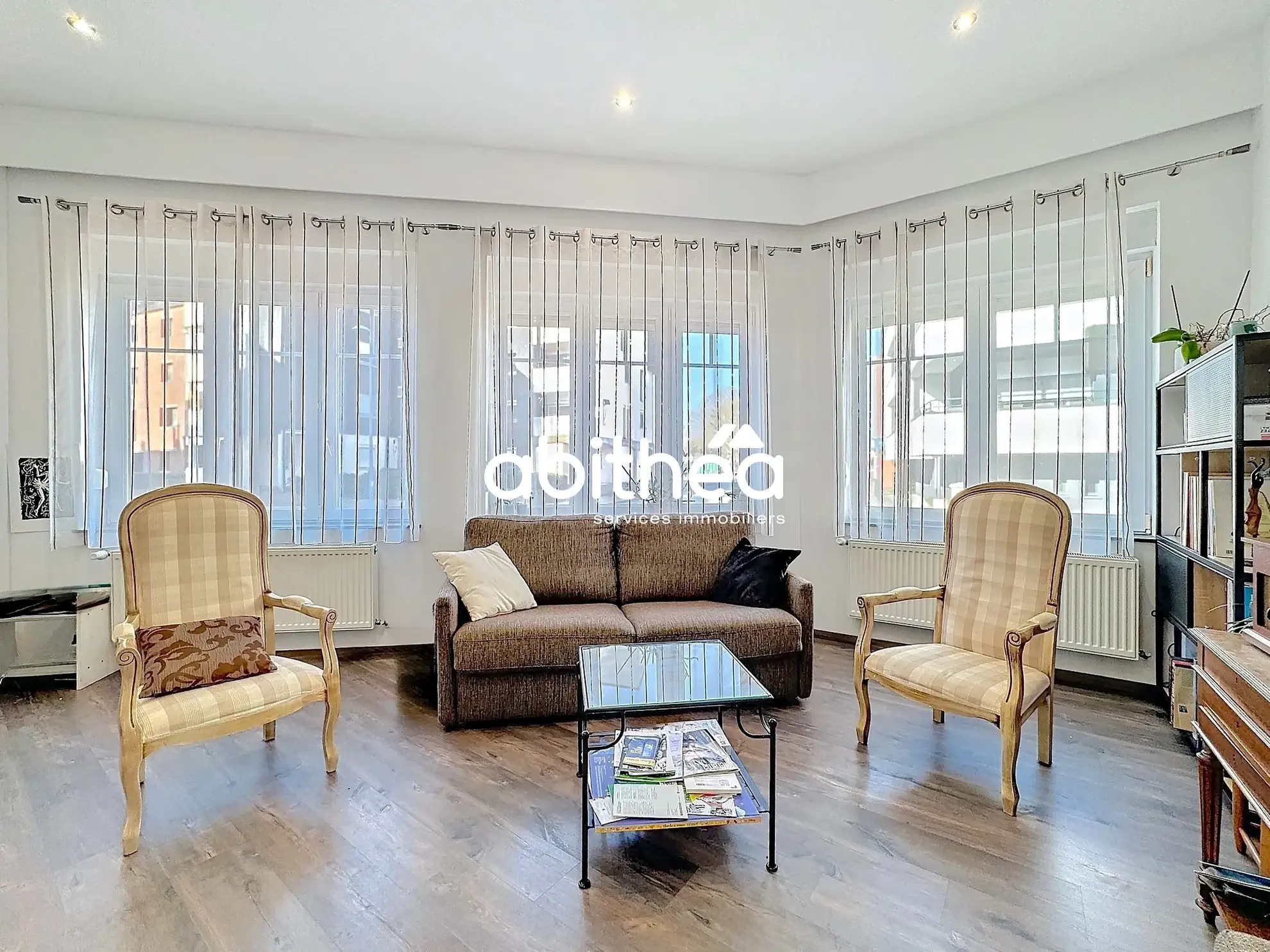 Maison de ville à Arras avec 4 chambres, cour en Sud et emplacement privilégié 