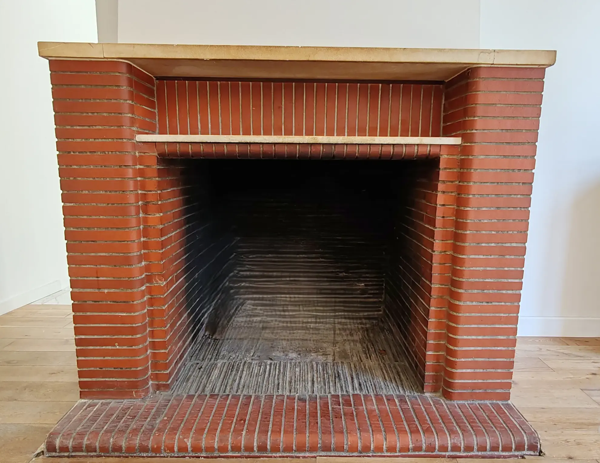 Belle maison de village rénovée avec toit-terrasse à Miremont – 144 m² 