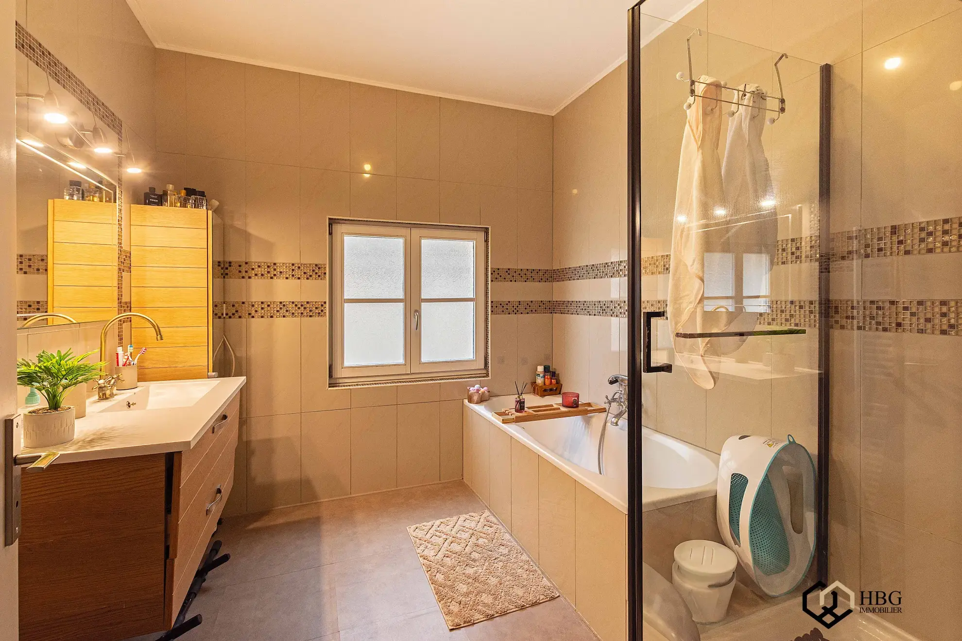 Appartement triplex spacieux de 139,43 m2 à Betschdorf en centre-ville 