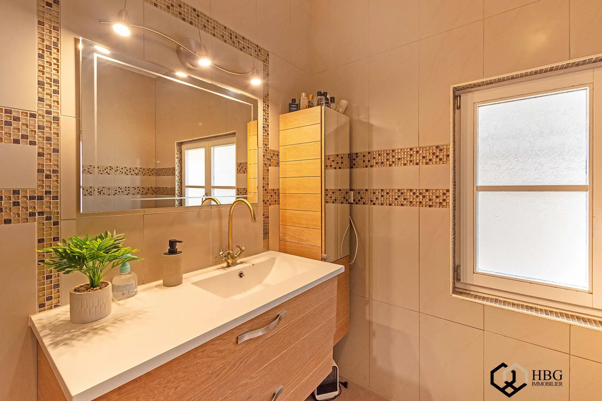 Appartement triplex spacieux de 139,43 m2 à Betschdorf en centre-ville 