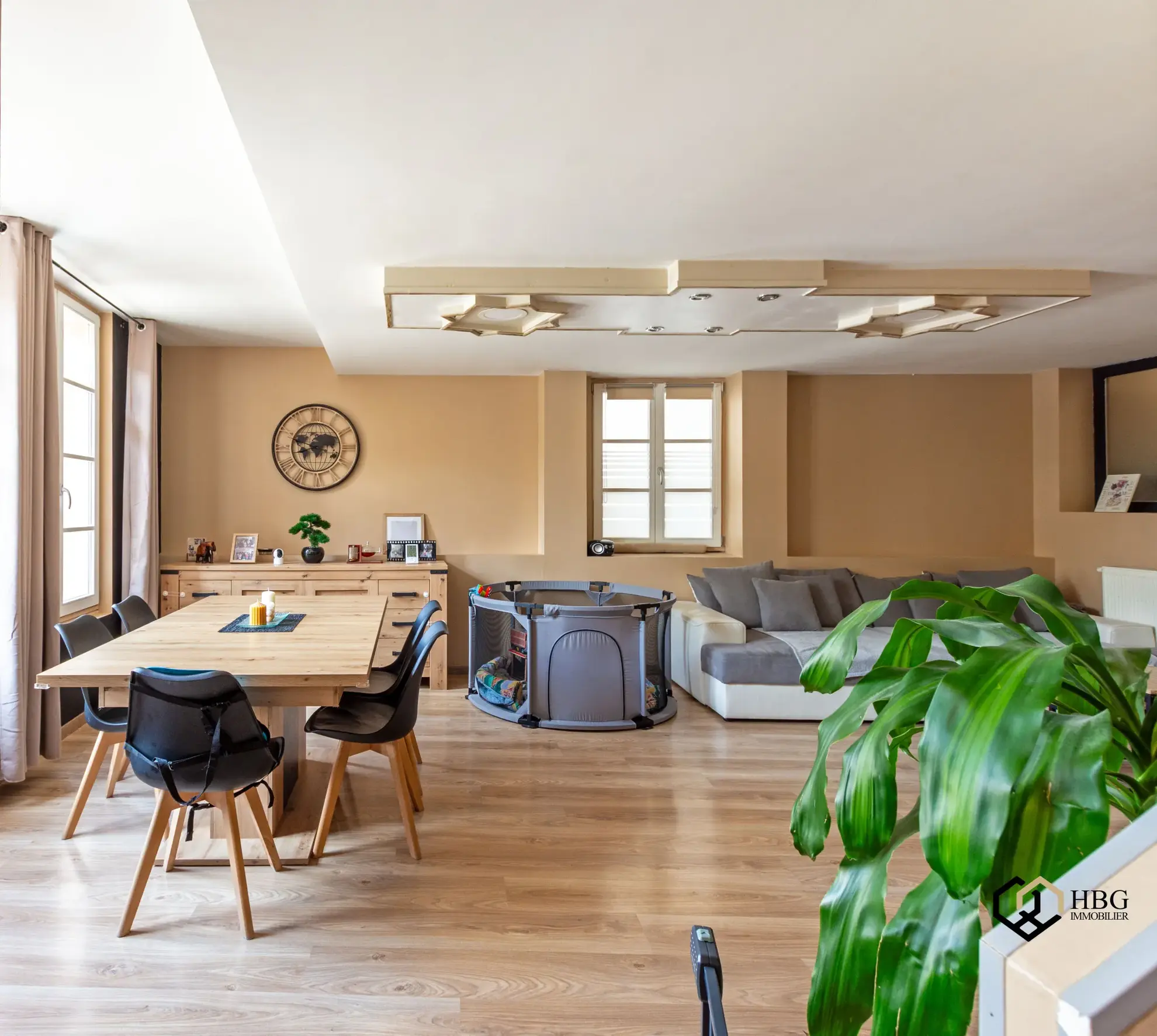 Appartement triplex spacieux de 139,43 m2 à Betschdorf en centre-ville 