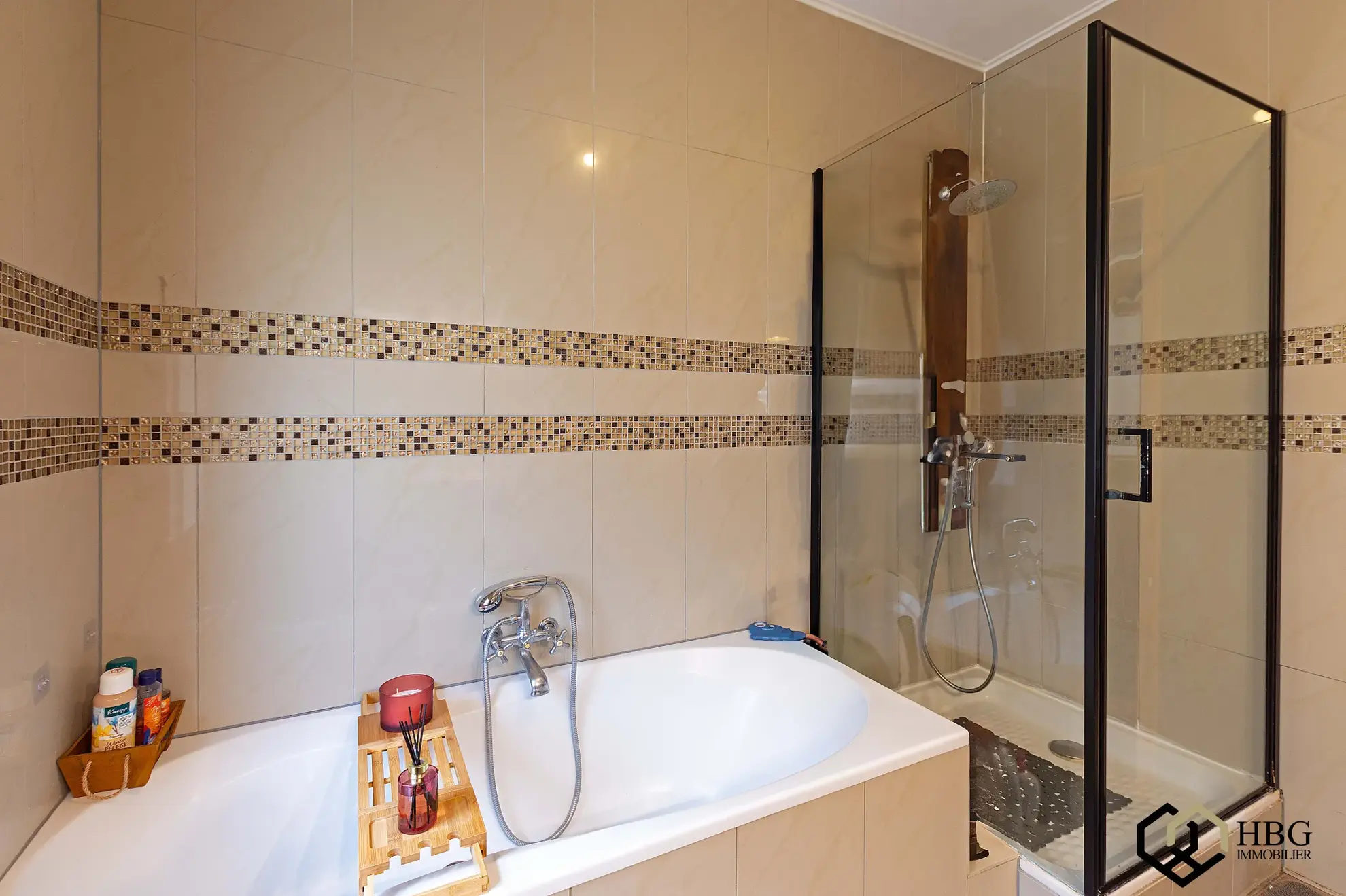 Appartement triplex spacieux de 139,43 m2 à Betschdorf en centre-ville 