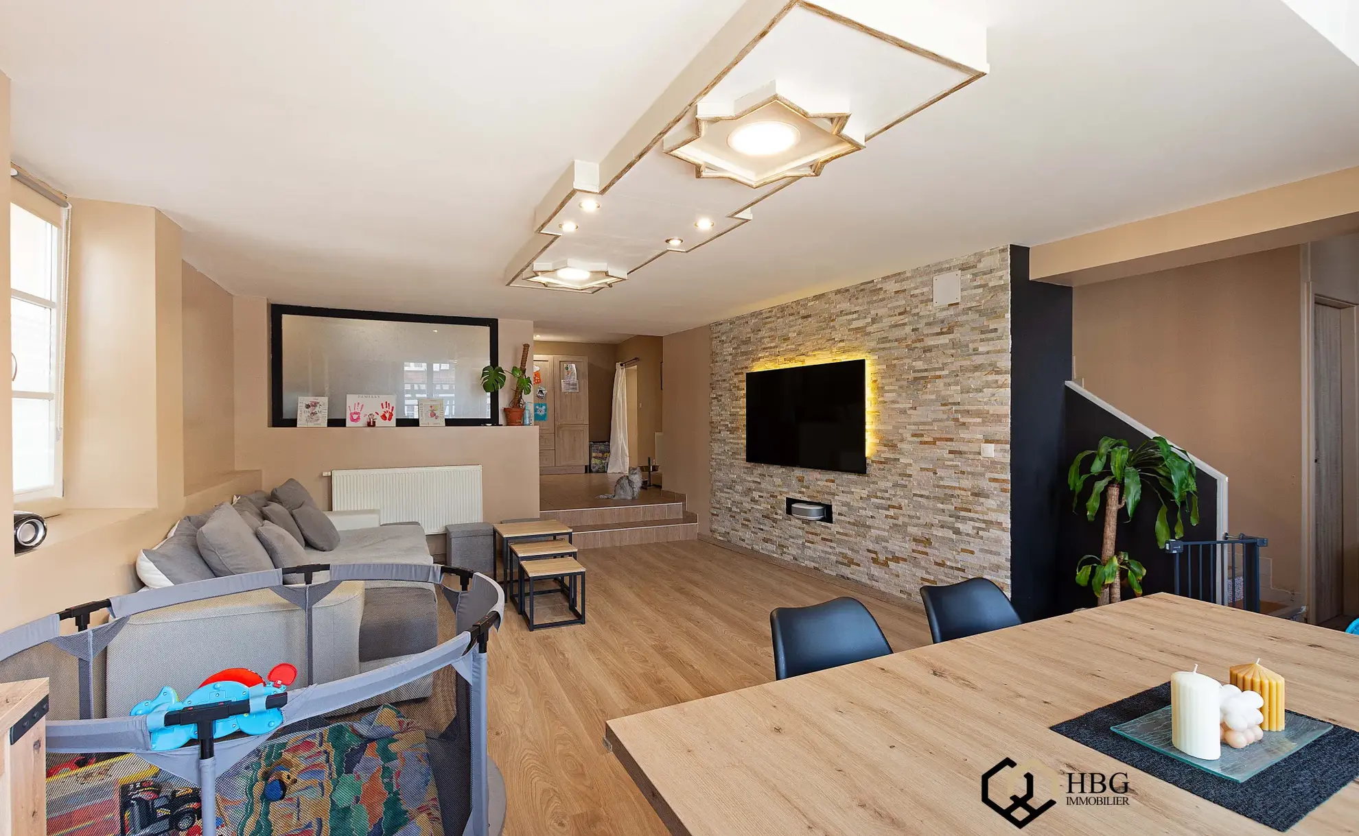 Appartement triplex spacieux de 139,43 m2 à Betschdorf en centre-ville 