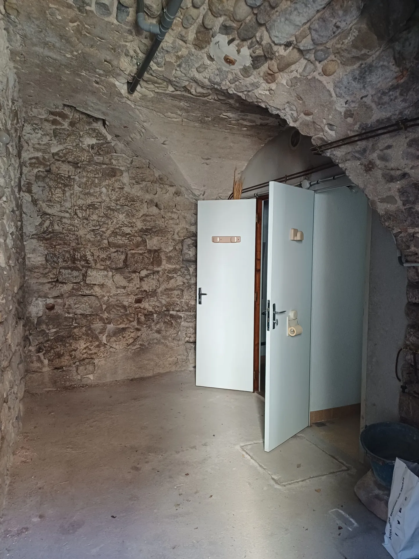 Maison de village rénovée avec terrasse à Voguë en Ardèche 