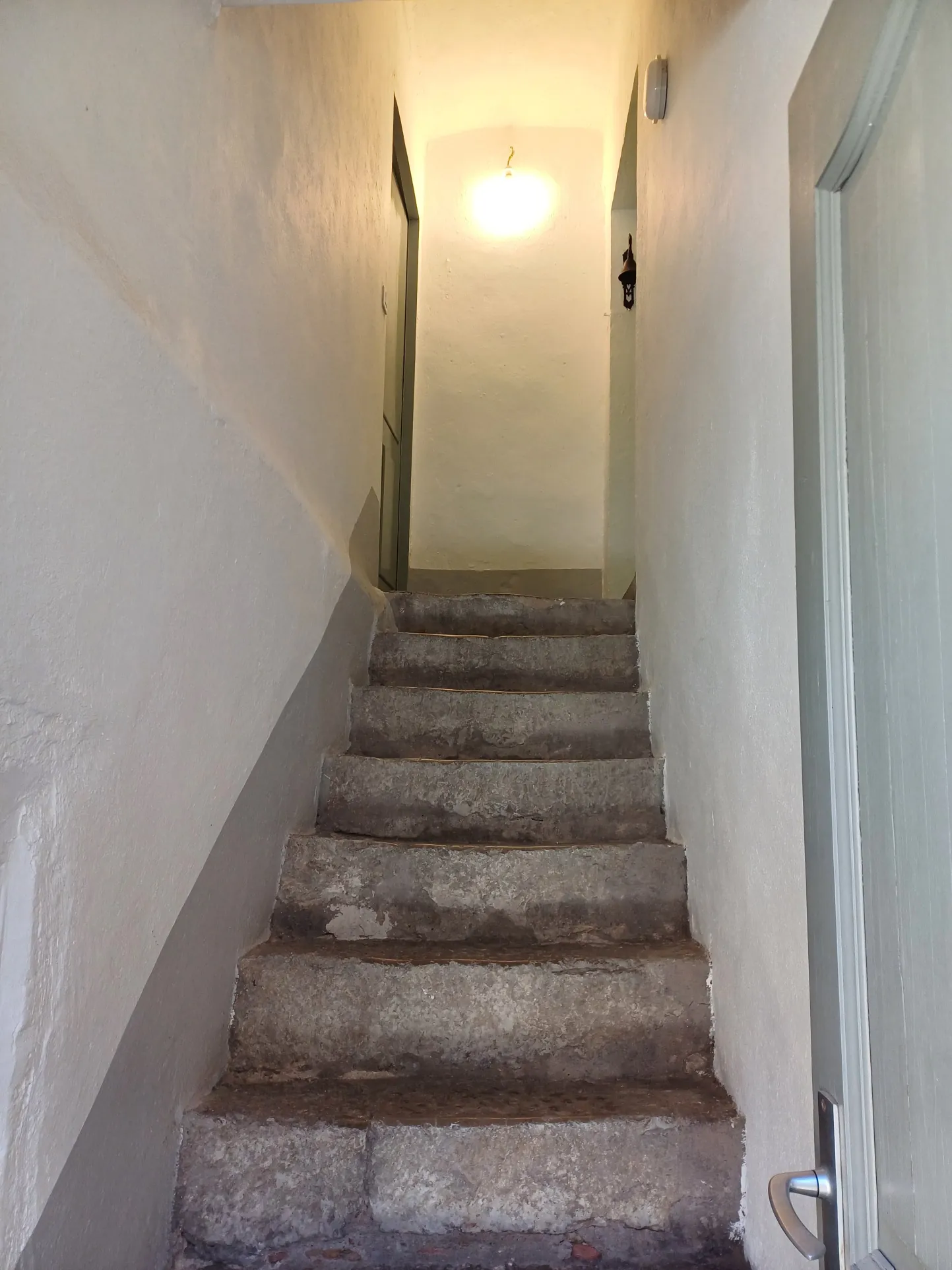 Maison de village rénovée avec terrasse à Voguë en Ardèche 