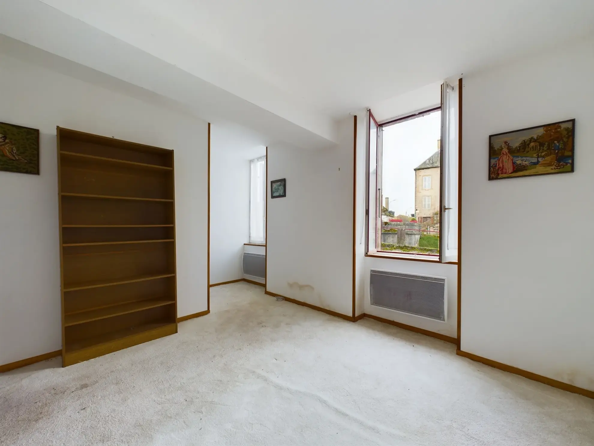 Maison à rénover de 67 m² à Châtillon-en-Bazois avec potentiel de personnalisation 