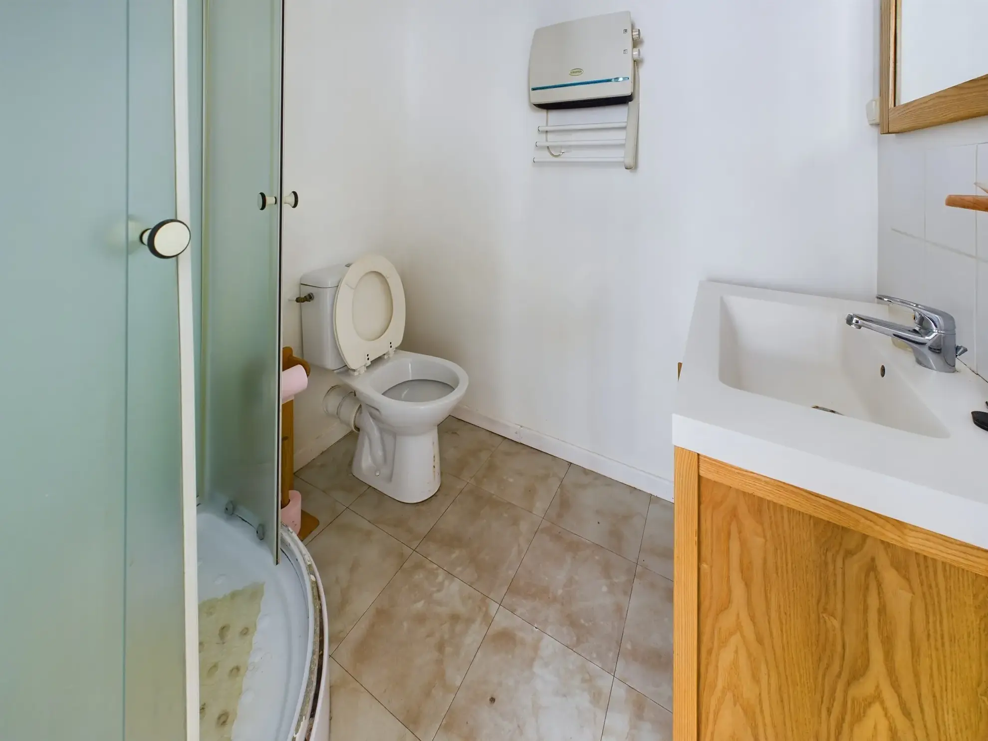 Maison à rénover de 67 m² à Châtillon-en-Bazois avec potentiel de personnalisation 