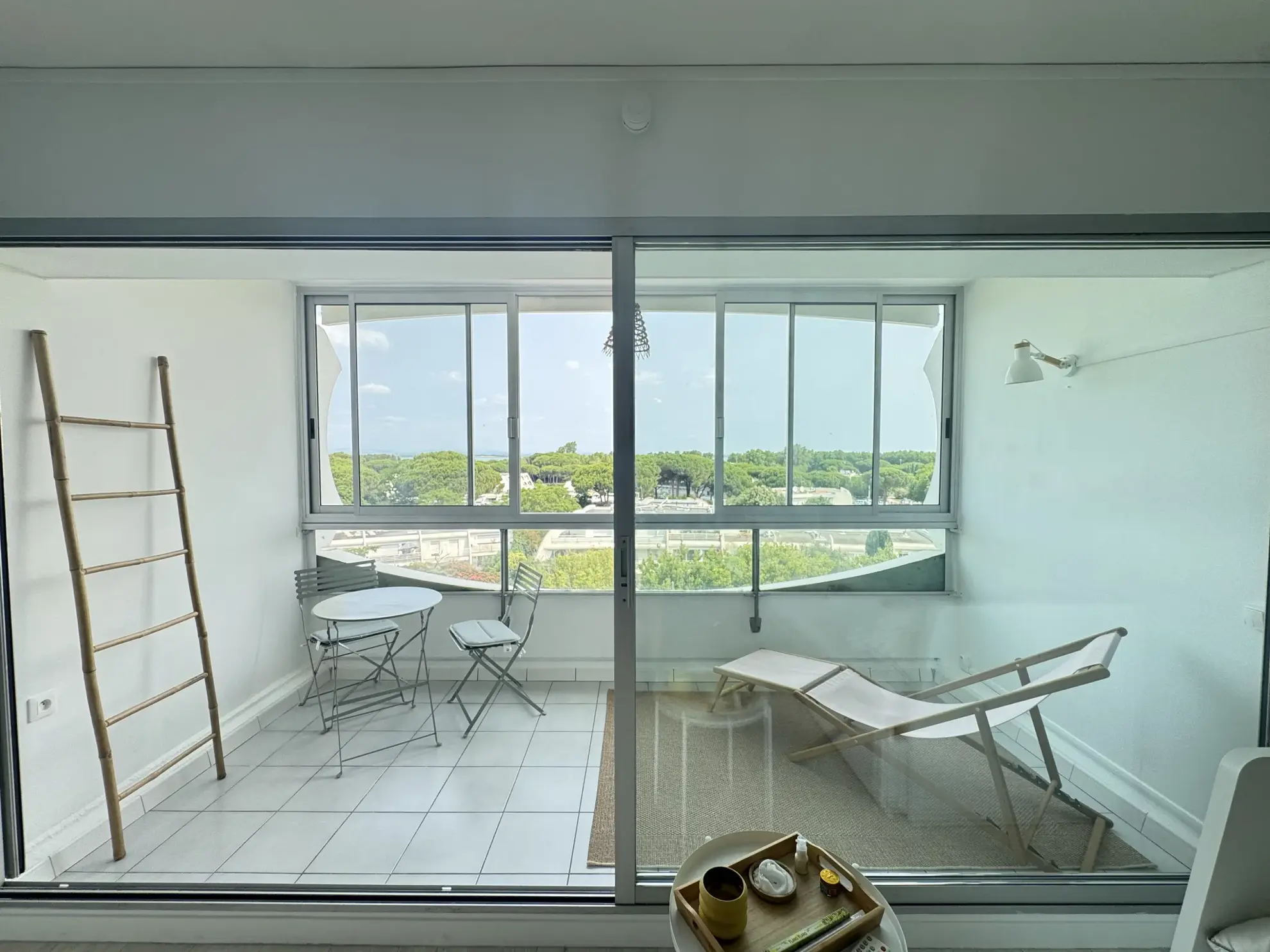 Studio cabine de 25 m² avec loggia, piscine et parking à La Grande Motte