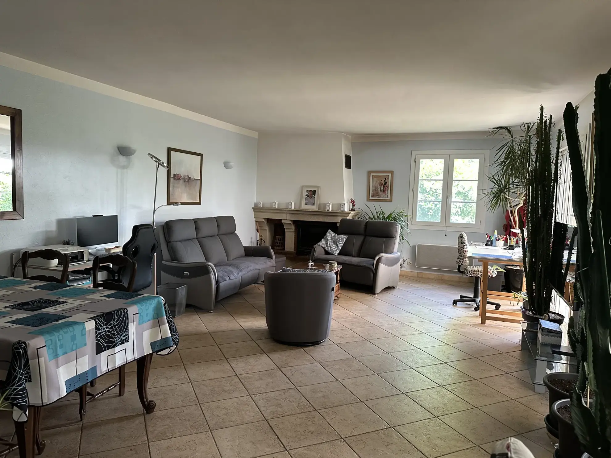 Maison de ville à Lodève avec jardin et potentiel de rénovation - 186 m² 
