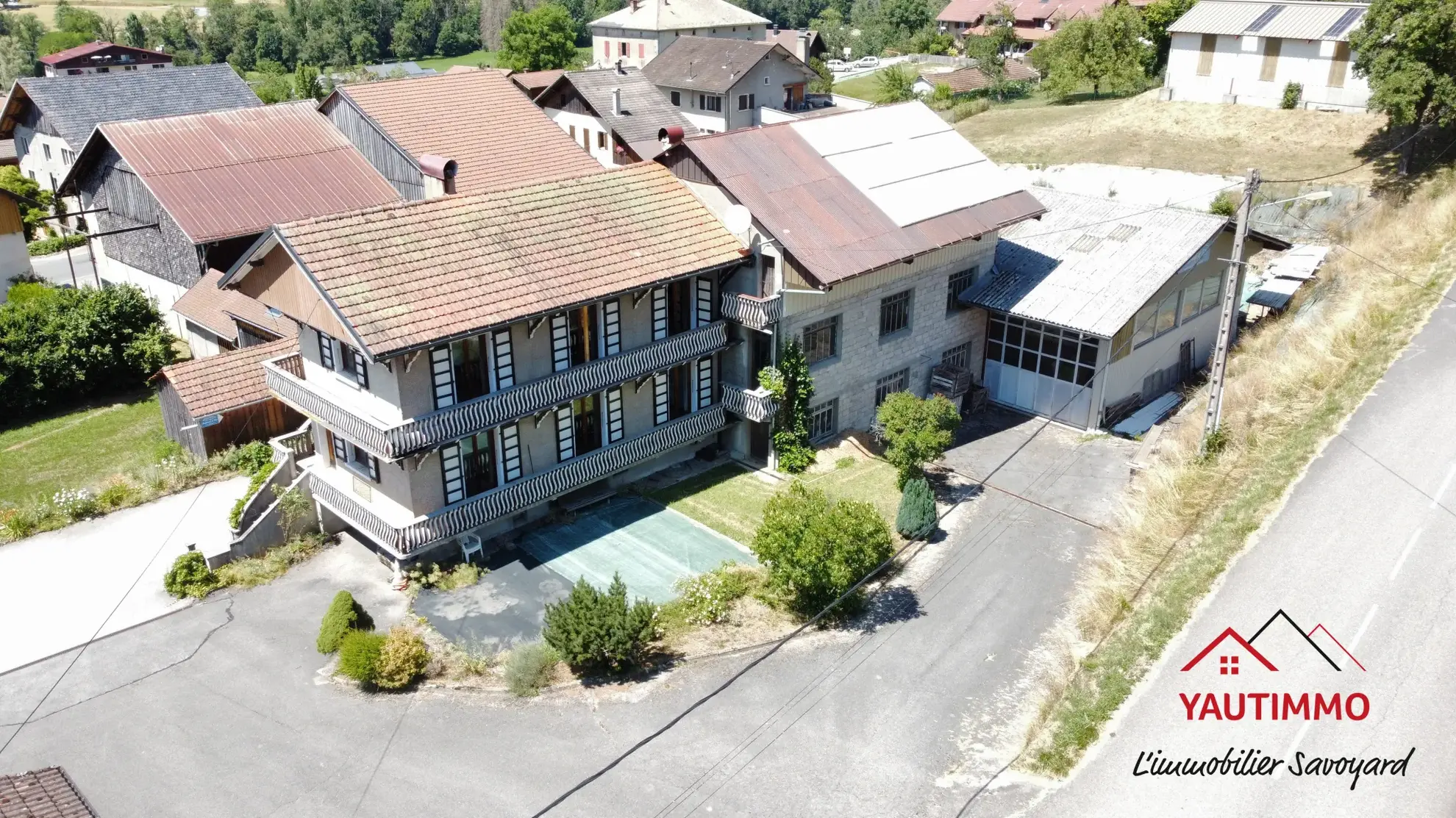 Maison à rénover avec vue sur les montagnes à Villard, Haute-Savoie 