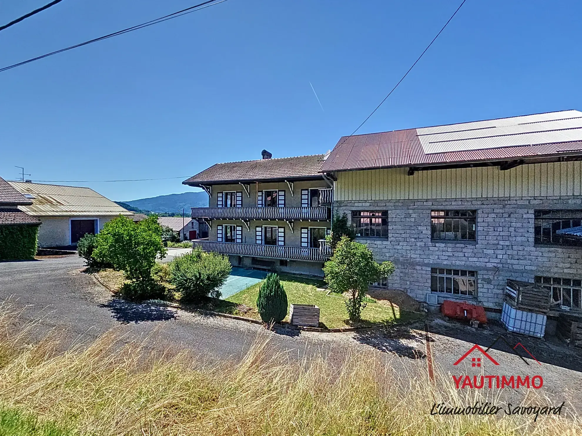 Maison à rénover avec vue sur les montagnes à Villard, Haute-Savoie 