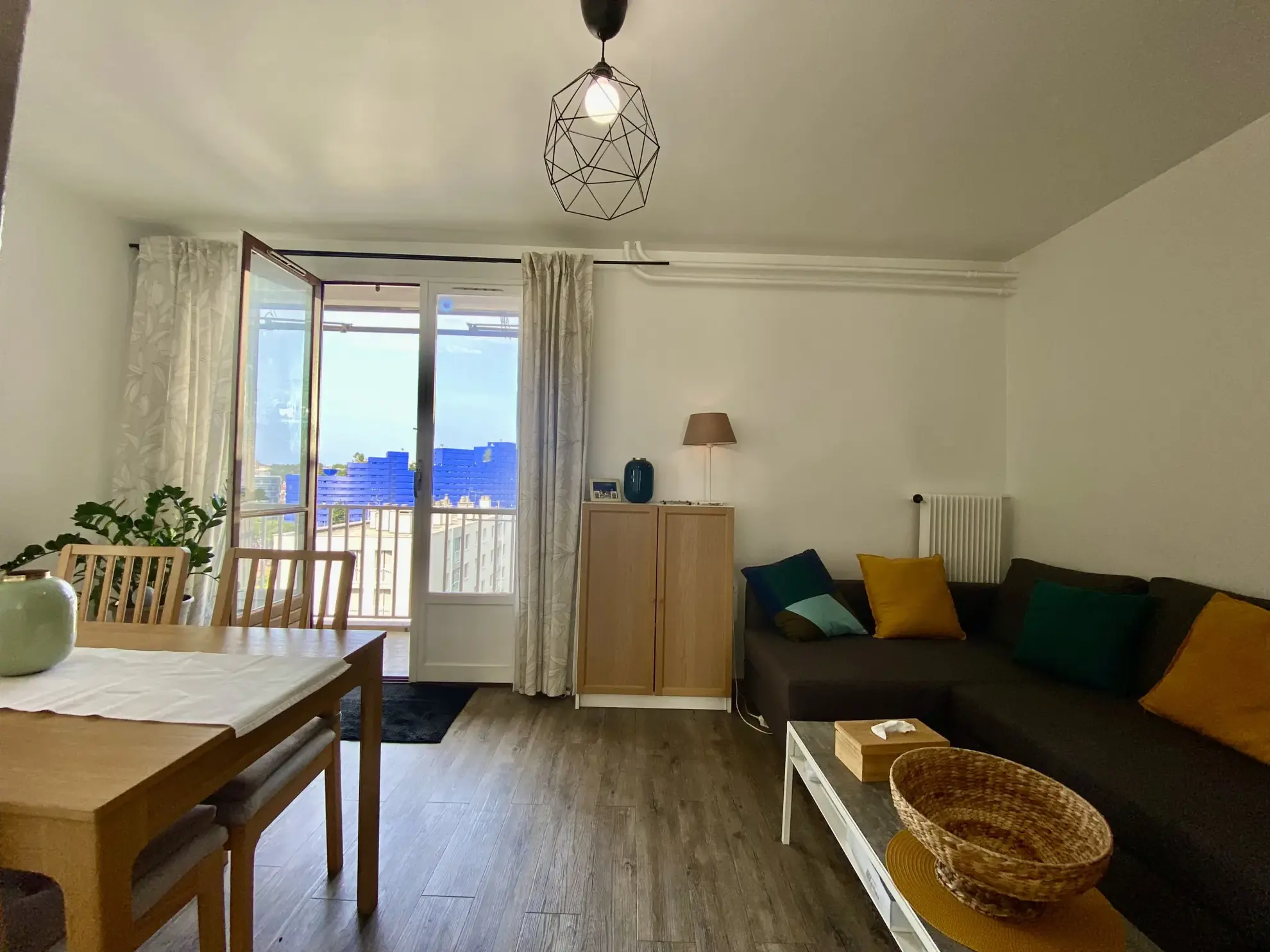 Appartement T3/4 lumineux avec balcon à Marseille 13004 