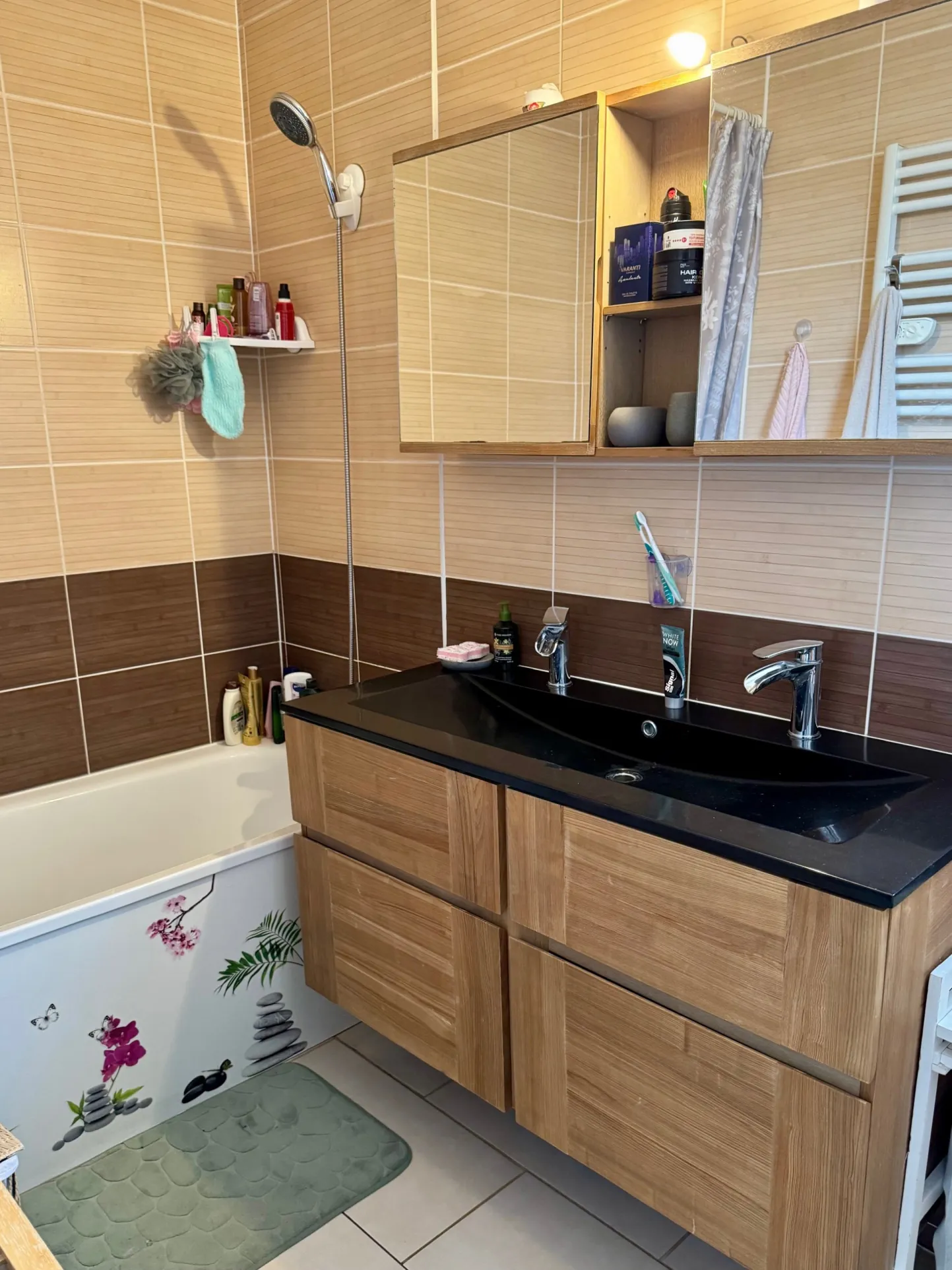 Maison à vendre à Villabé (91) – Pavillon de charme avec jardin et panneaux solaires 