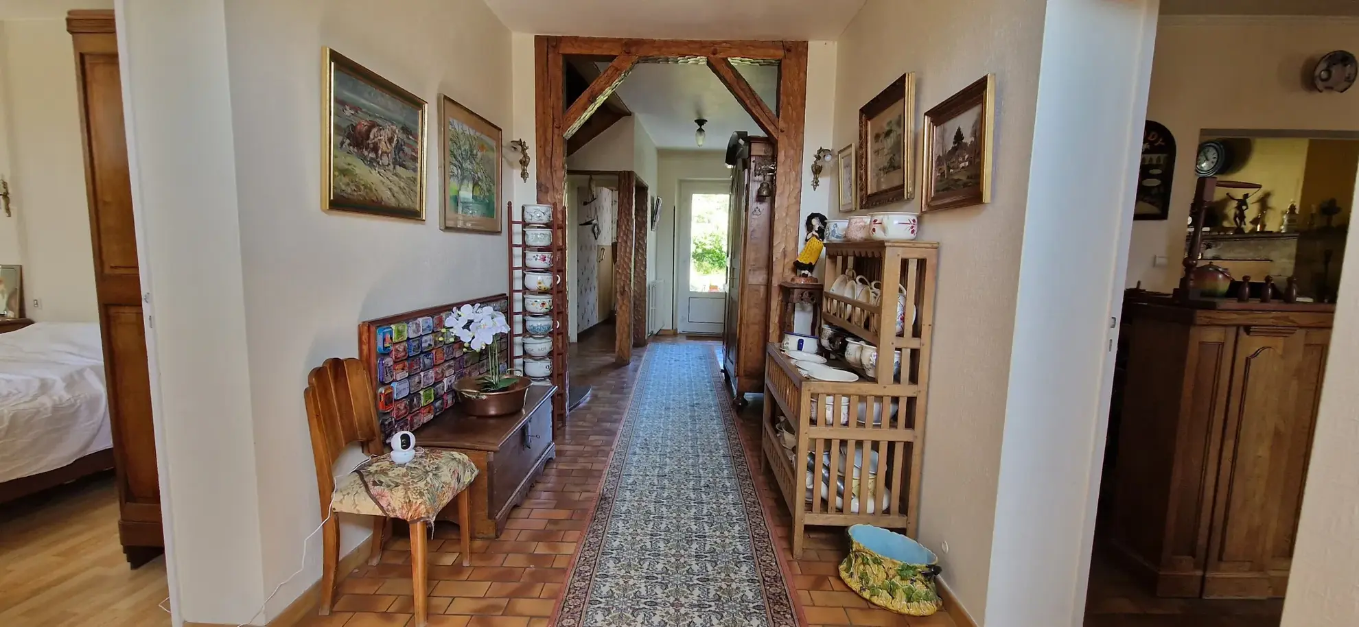 Grande maison familiale en pierre à Grignols de 373 m² avec jardin et garage 