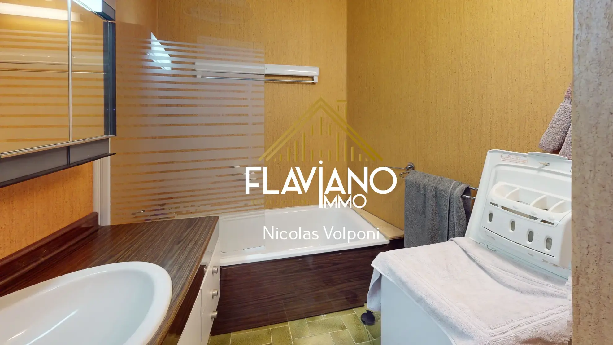 Appartement T2 à vendre au Sauze avec vue montagne et parking privé 