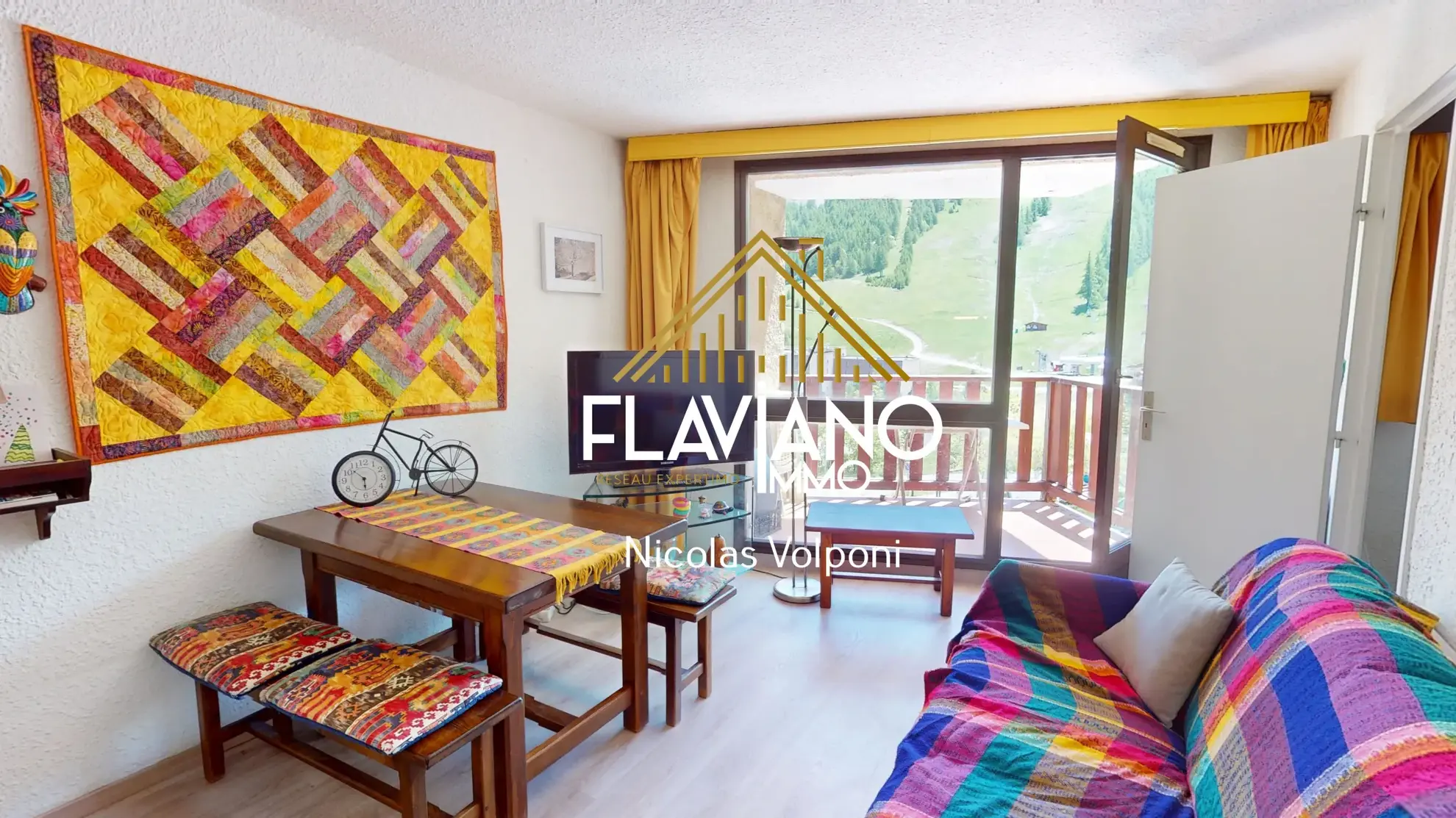 Appartement T2 à vendre au Sauze avec vue montagne et parking privé 