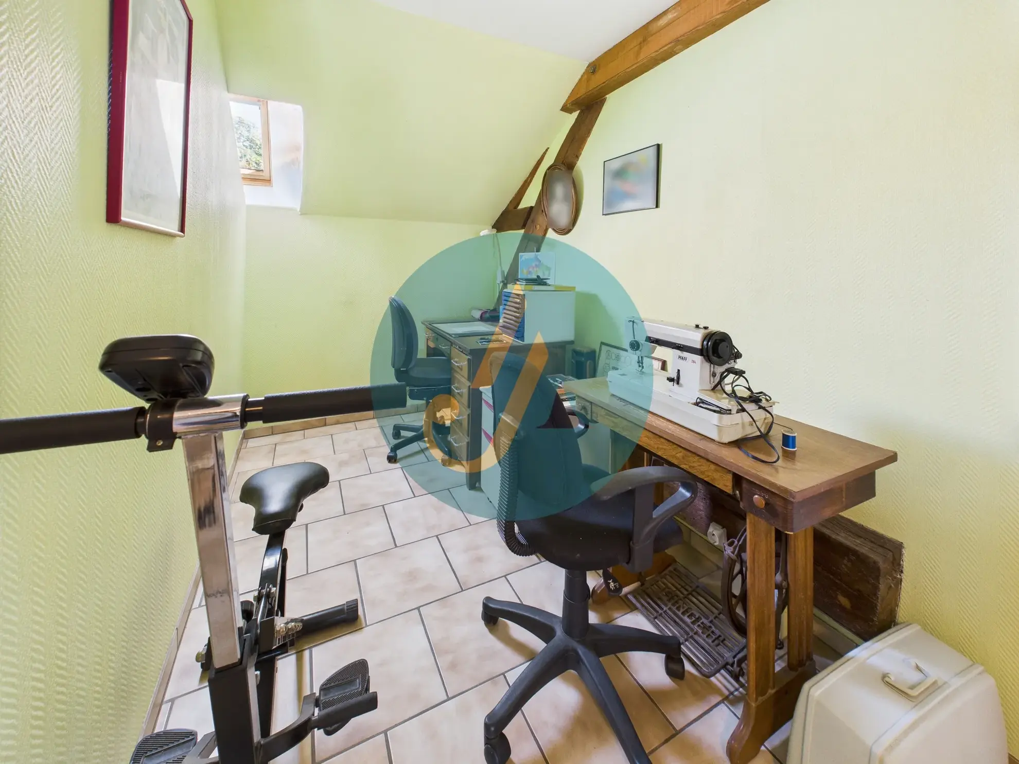 Charmante maison de 138m² avec 4 chambres et dépendances à Suilly-la-Tour 