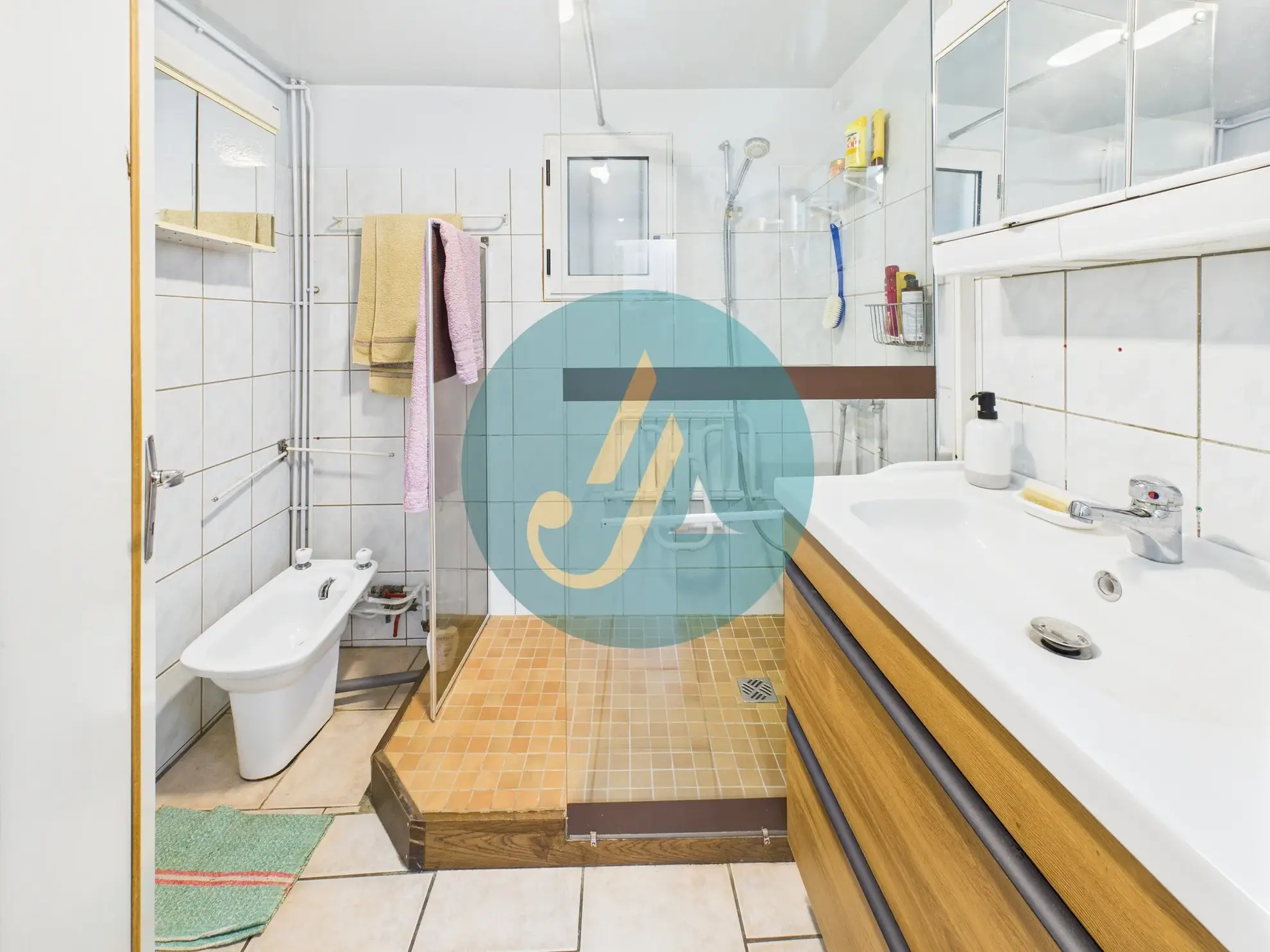 Charmante maison de 138m² avec 4 chambres et dépendances à Suilly-la-Tour 