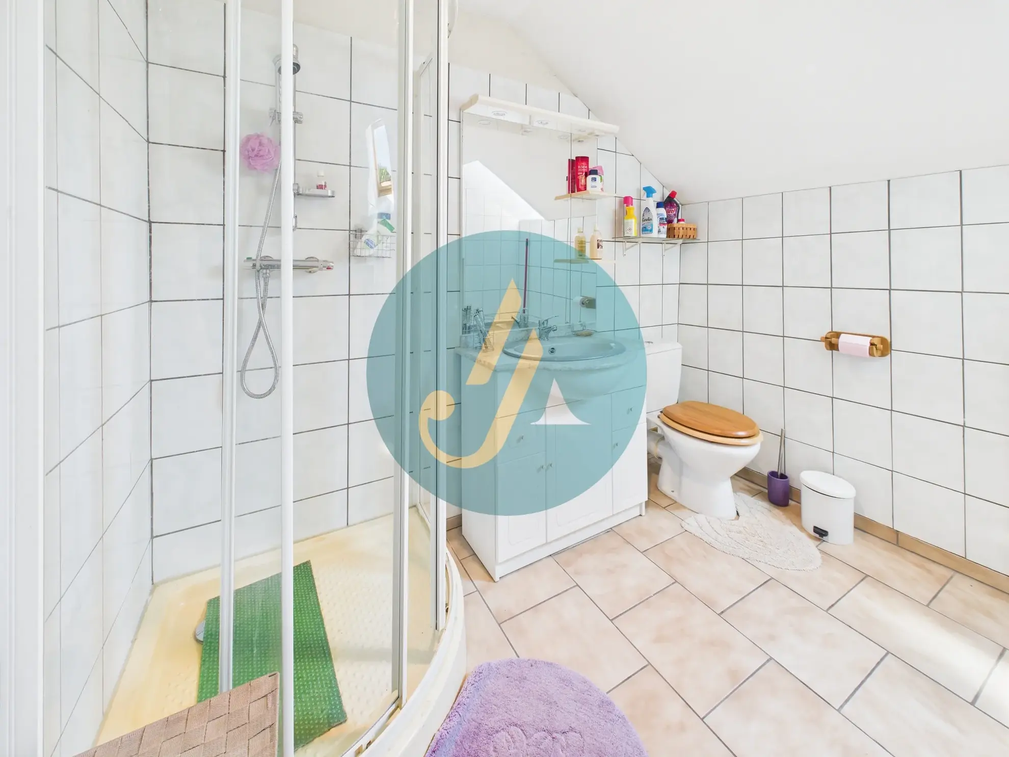 Charmante maison de 138m² avec 4 chambres et dépendances à Suilly-la-Tour 