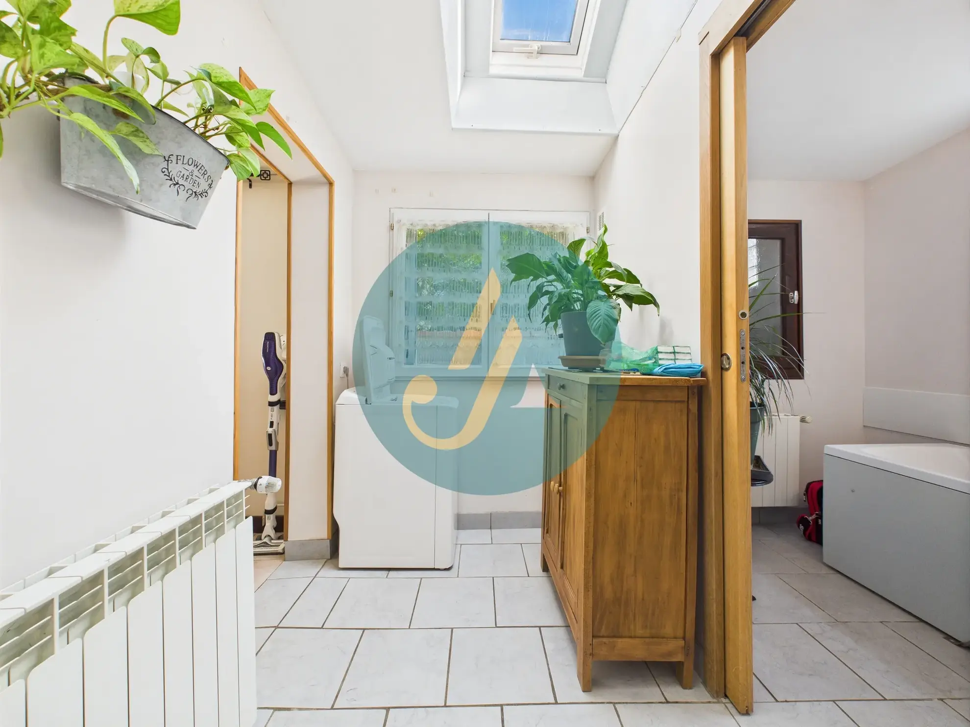 Charmante maison de 138m² avec 4 chambres et dépendances à Suilly-la-Tour 