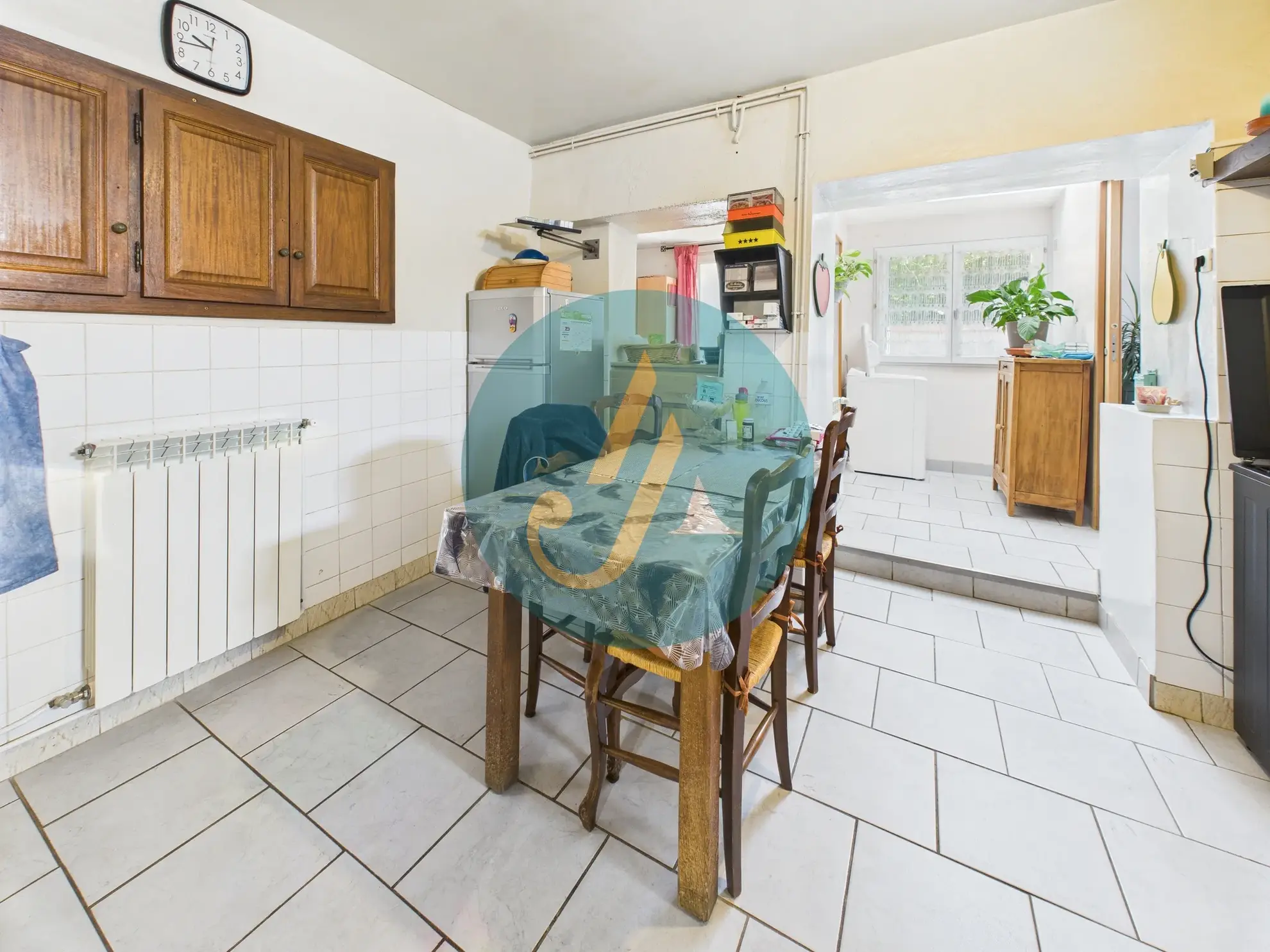 Charmante maison de 138m² avec 4 chambres et dépendances à Suilly-la-Tour 