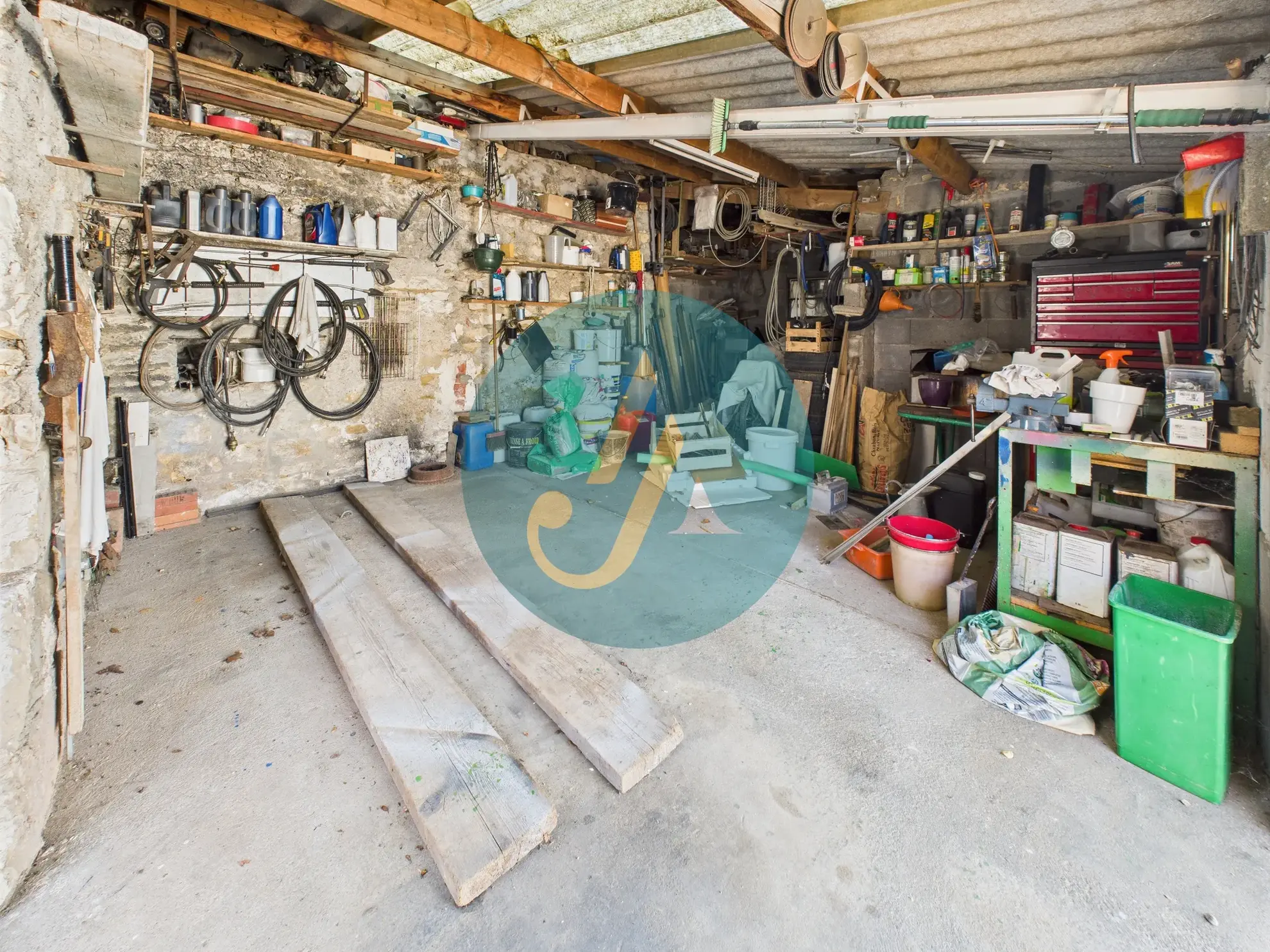 Charmante maison de 138m² avec 4 chambres et dépendances à Suilly-la-Tour 