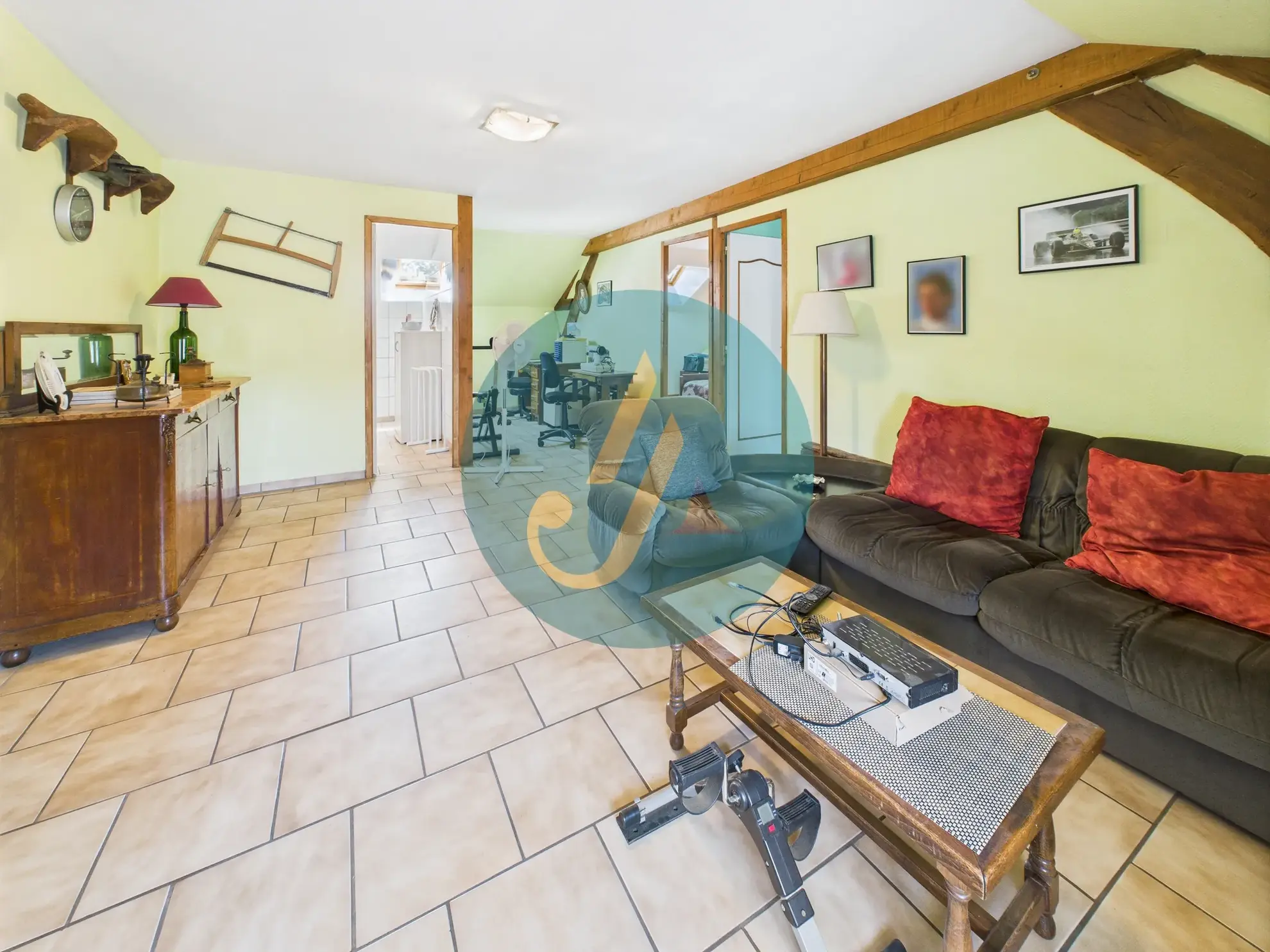 Charmante maison de 138m² avec 4 chambres et dépendances à Suilly-la-Tour 