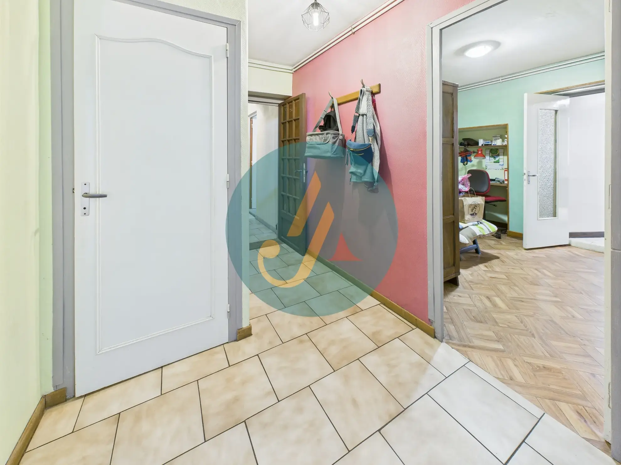 Charmante maison de 138m² avec 4 chambres et dépendances à Suilly-la-Tour 