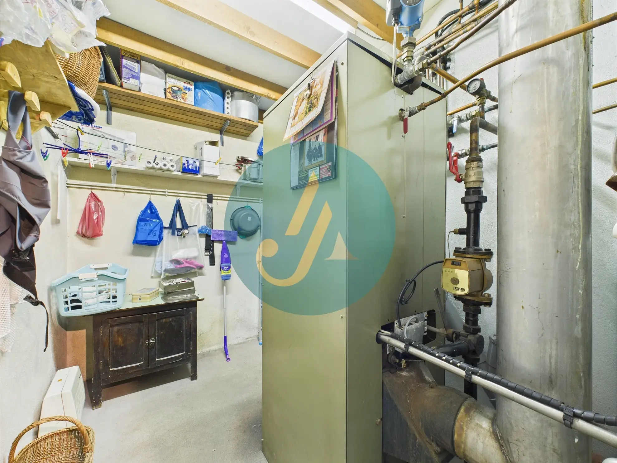 Charmante maison de 138m² avec 4 chambres et dépendances à Suilly-la-Tour 